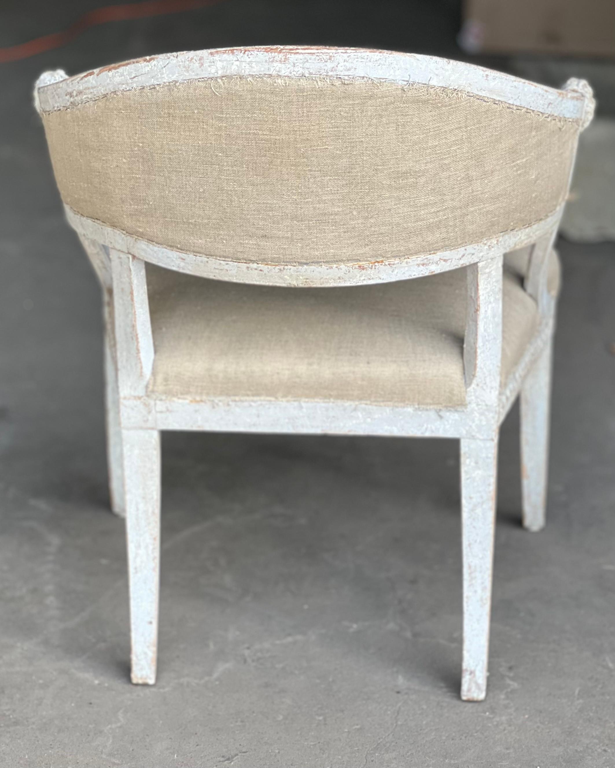 Seltener schwedischer Gustavianischer Löwenkopf-Stuhl mit Säbelbeinen aus dem 18. Jahrhundert im Zustand „Gut“ in San Angelo, TX