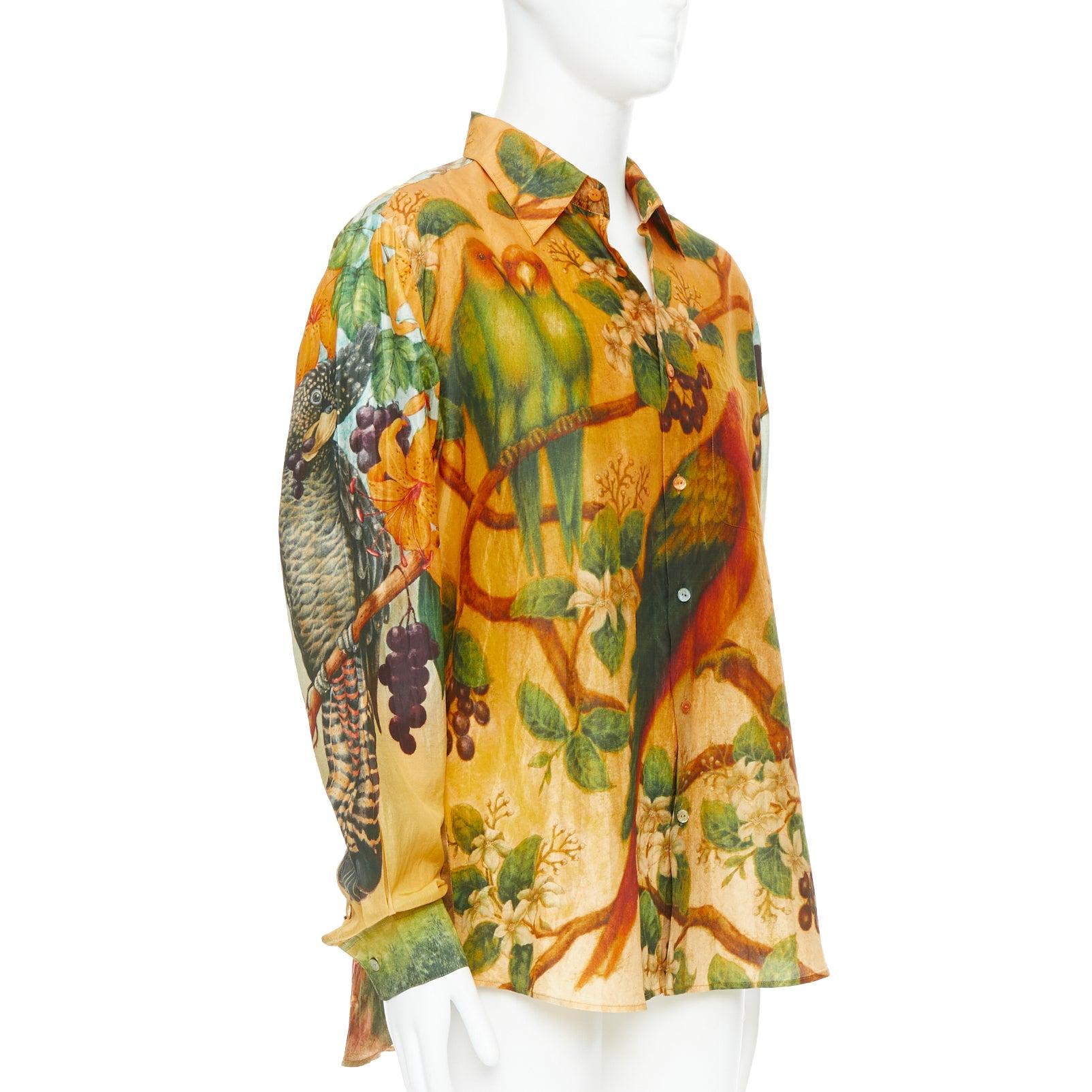 Marrone rara camicia SABYASACHI 100% seta pappagallo pipistrello animali misti stampa floreale EU42 XL in vendita