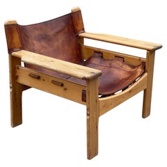 Rare chaise Safari en pin et cuir première édition de Karin Moring 1970's