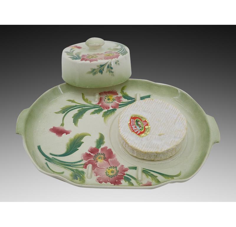 Rare Art Nouveau camembert cheese dish by Saint-Clement, France, late 19th-early 20th century. Poppies. This type of dish of this period is almost unfindable by Saint-Clement or by others. Very original for your Christmas table. Two slots are