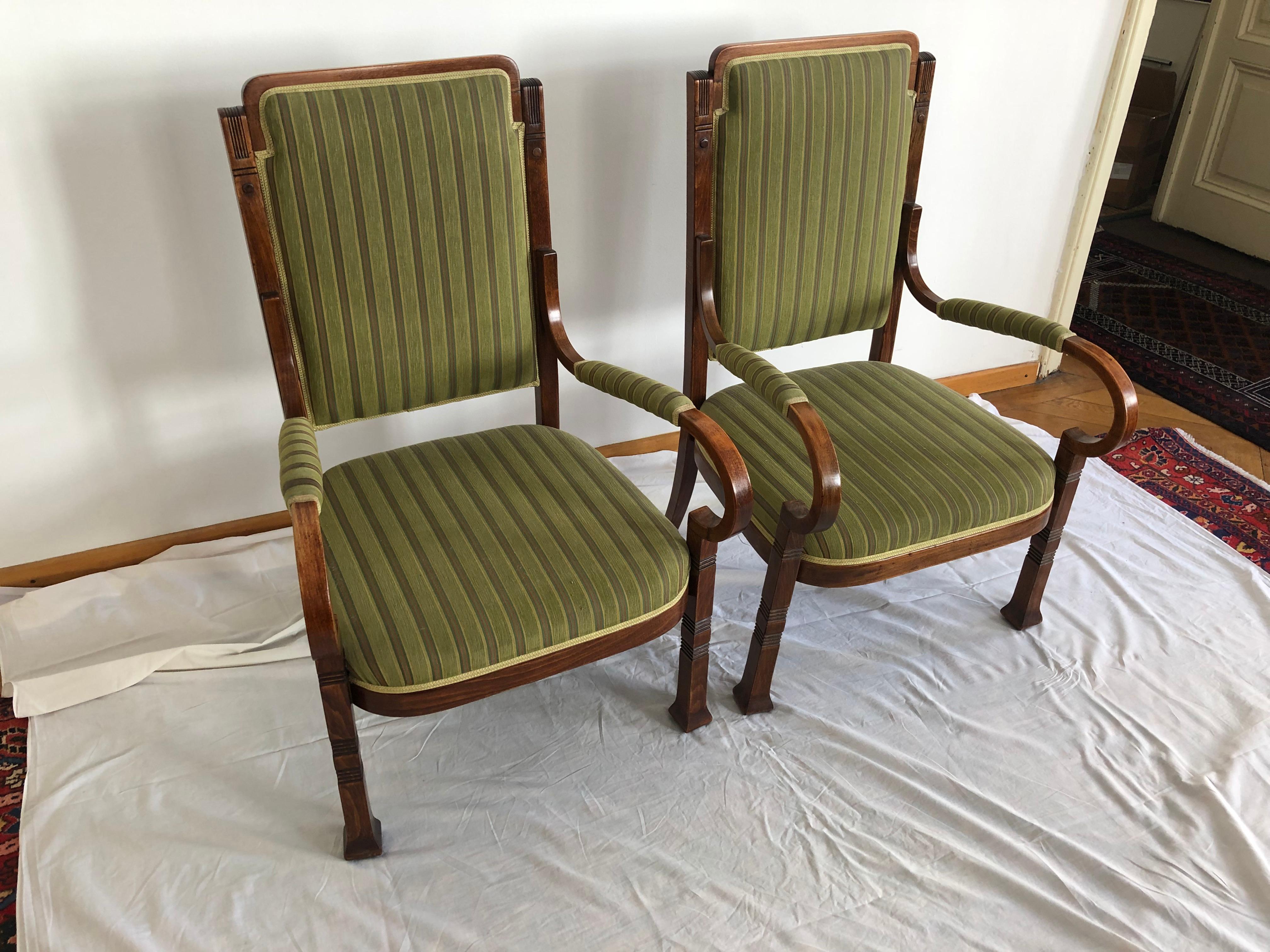 Austrian Rare Salon Armchairs Nr. 14 by Thonet, Set of Two For Sale