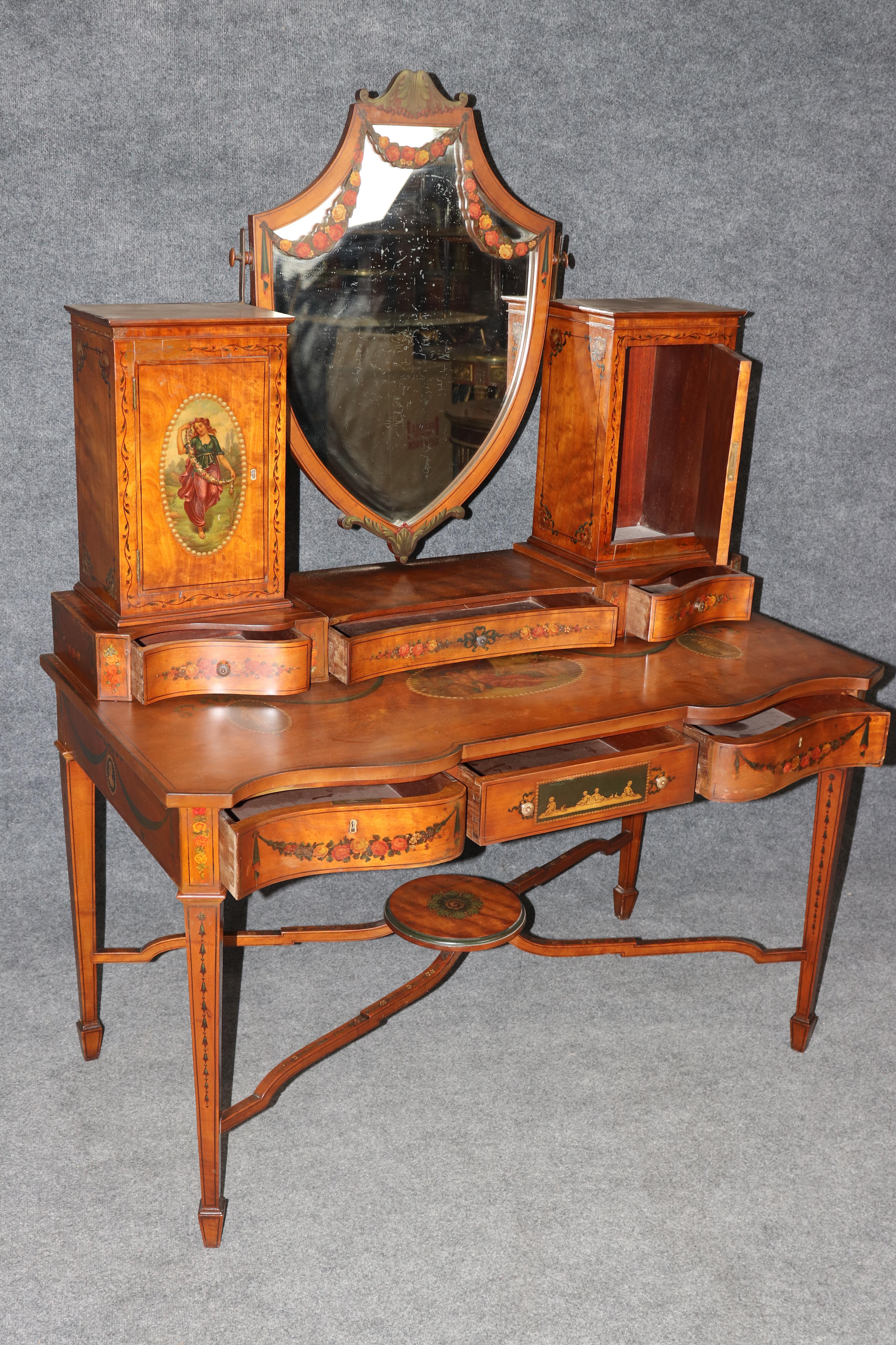 Raro Vanity da donna in stile Adams decorato con vernice in legno di raso, circa 1890 in vendita 1