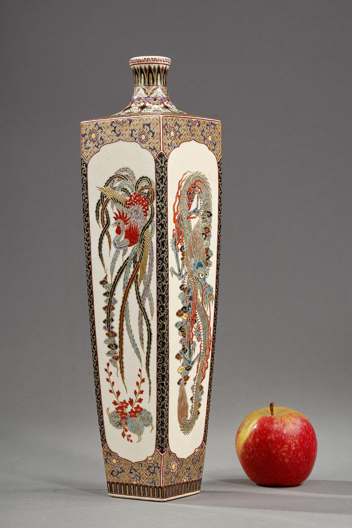 Japanese Rare satsuma vase from the Meiji Period, Japan 