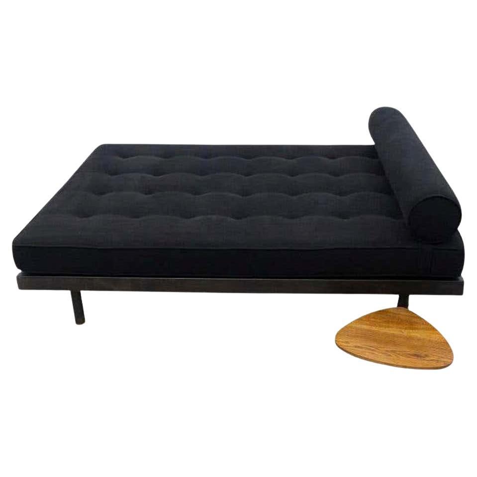 Seltene S.C.A.L. Doppeltes Daybed von Jean Prouvé, um 1950 im Angebot