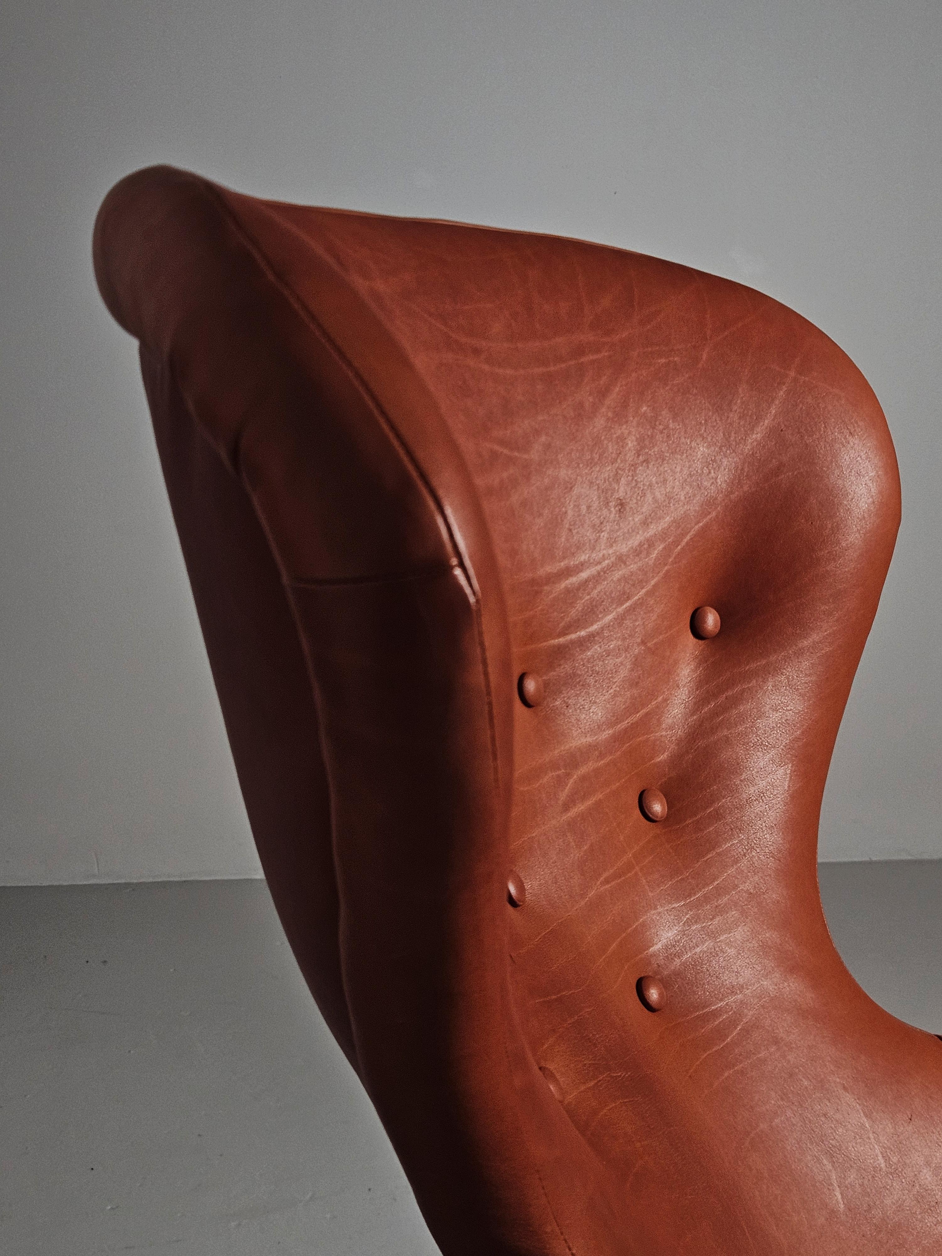 Rare Scandinavian lounge chair 'Siesta' by Gustaf Hiort af Ornäs, Finland, 1950s In Good Condition For Sale In Eskilstuna, SE