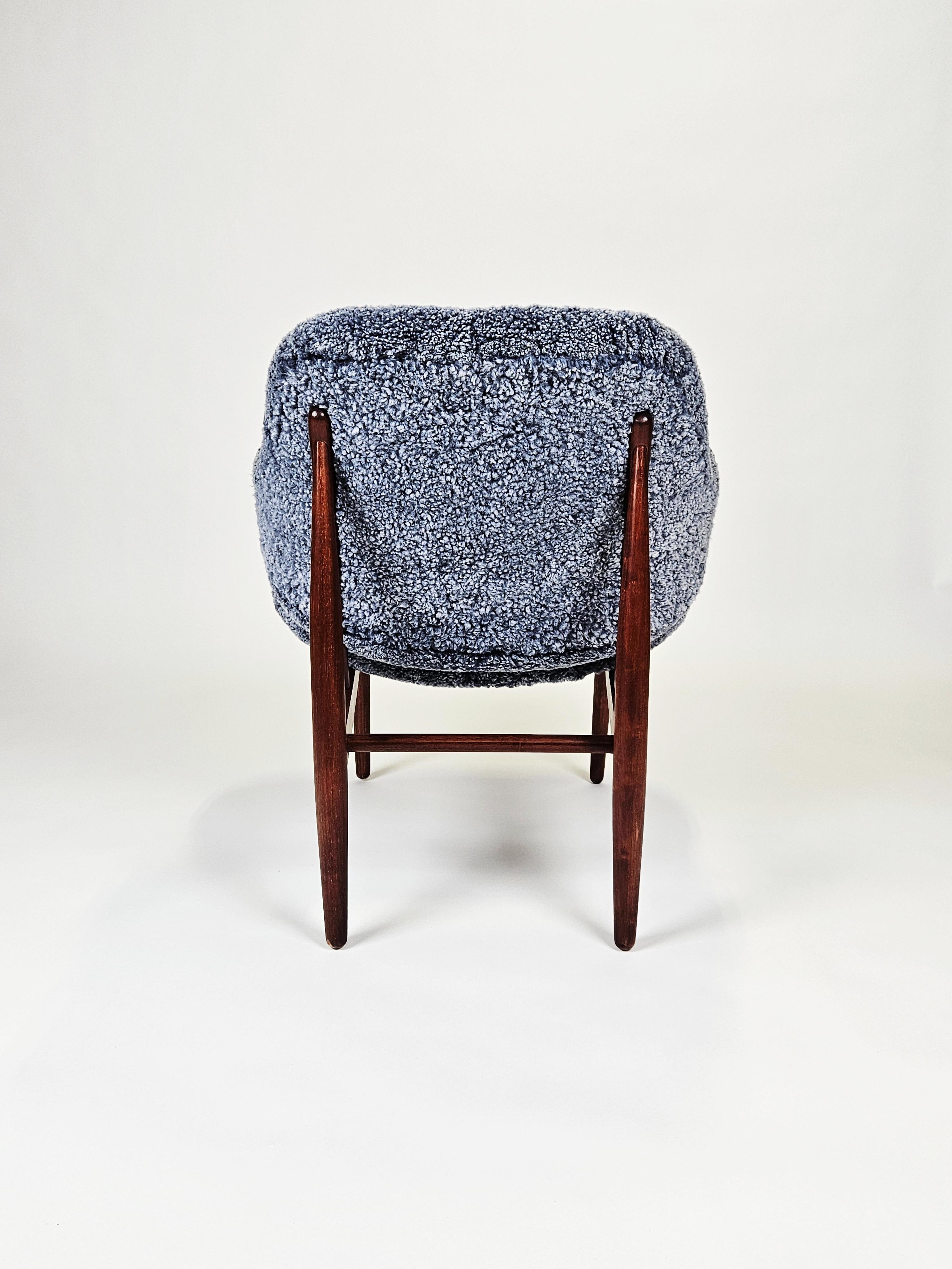 Sheepskin Rare Scandinavian Modern shell chair by IB Kofod Larsen, Denmark, 1950s For Sale