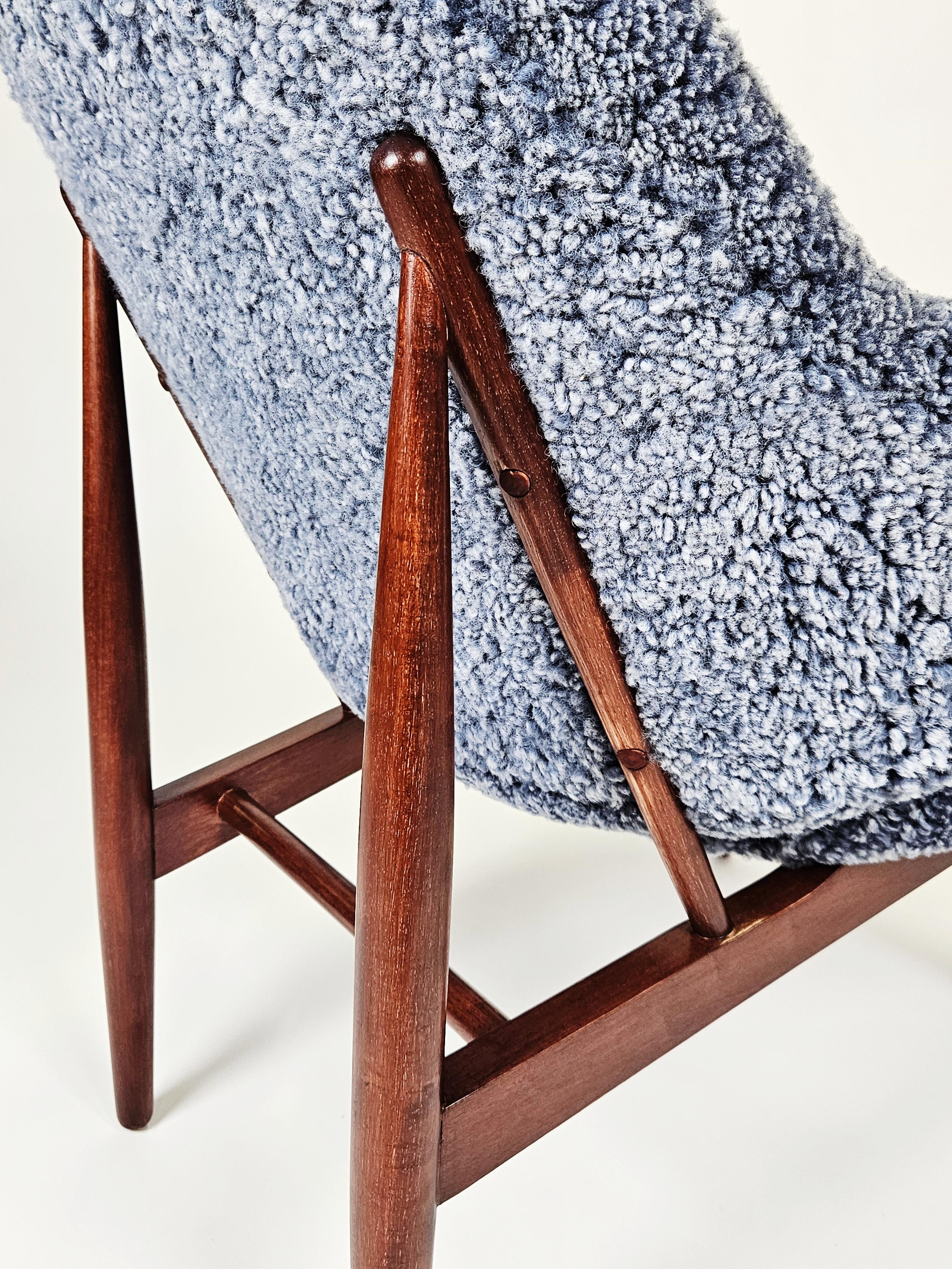 Rare Scandinavian Modern shell chair by IB Kofod Larsen, Denmark, 1950s For Sale 1