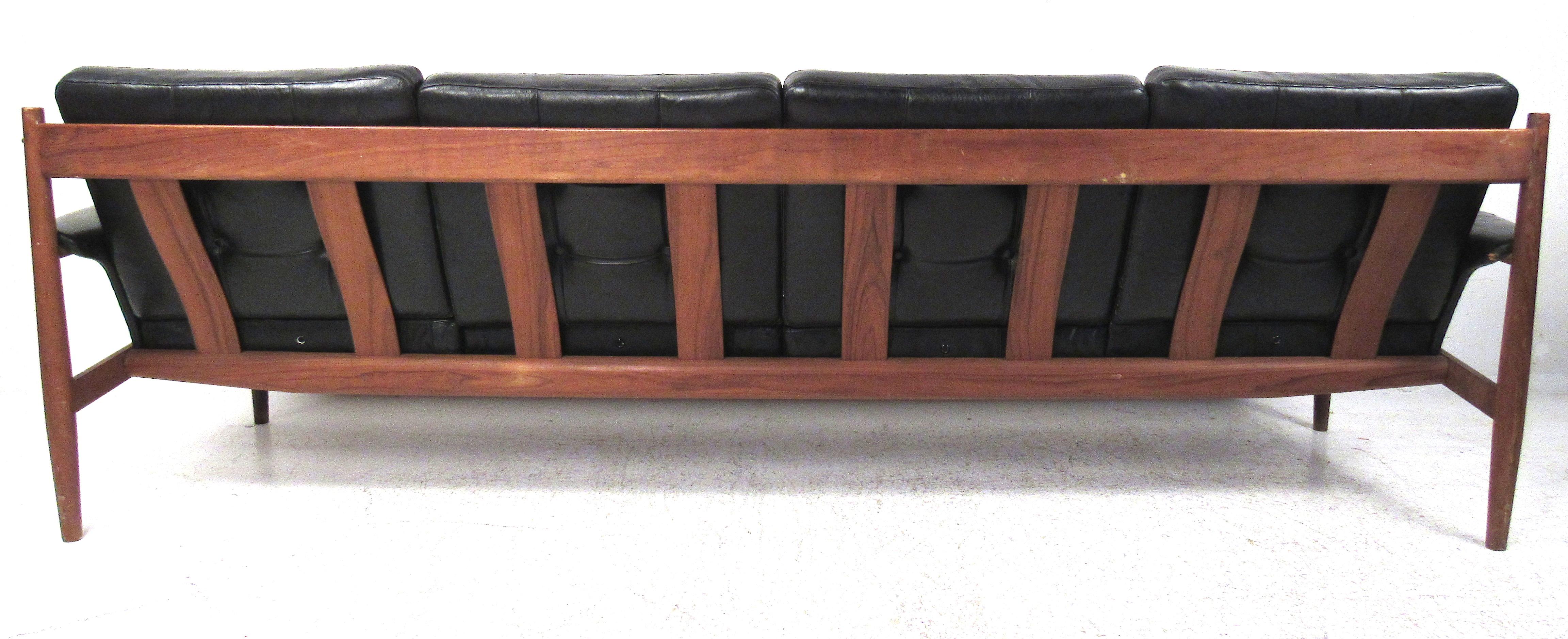 Rare Scandinavian Modern Sofa Model 168/4 by France & Son In Fair Condition For Sale In Brooklyn, NY