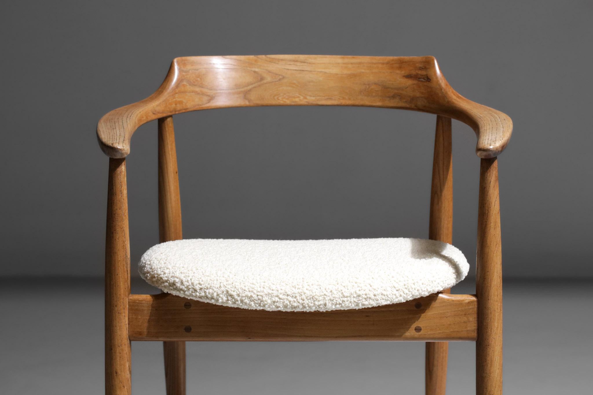 Seltener skandinavischer Sessel aus massiver Eiche im Stil von Hans Wegner mit Armlehne, Dänemark, 1960 (Mitte des 20. Jahrhunderts) im Angebot