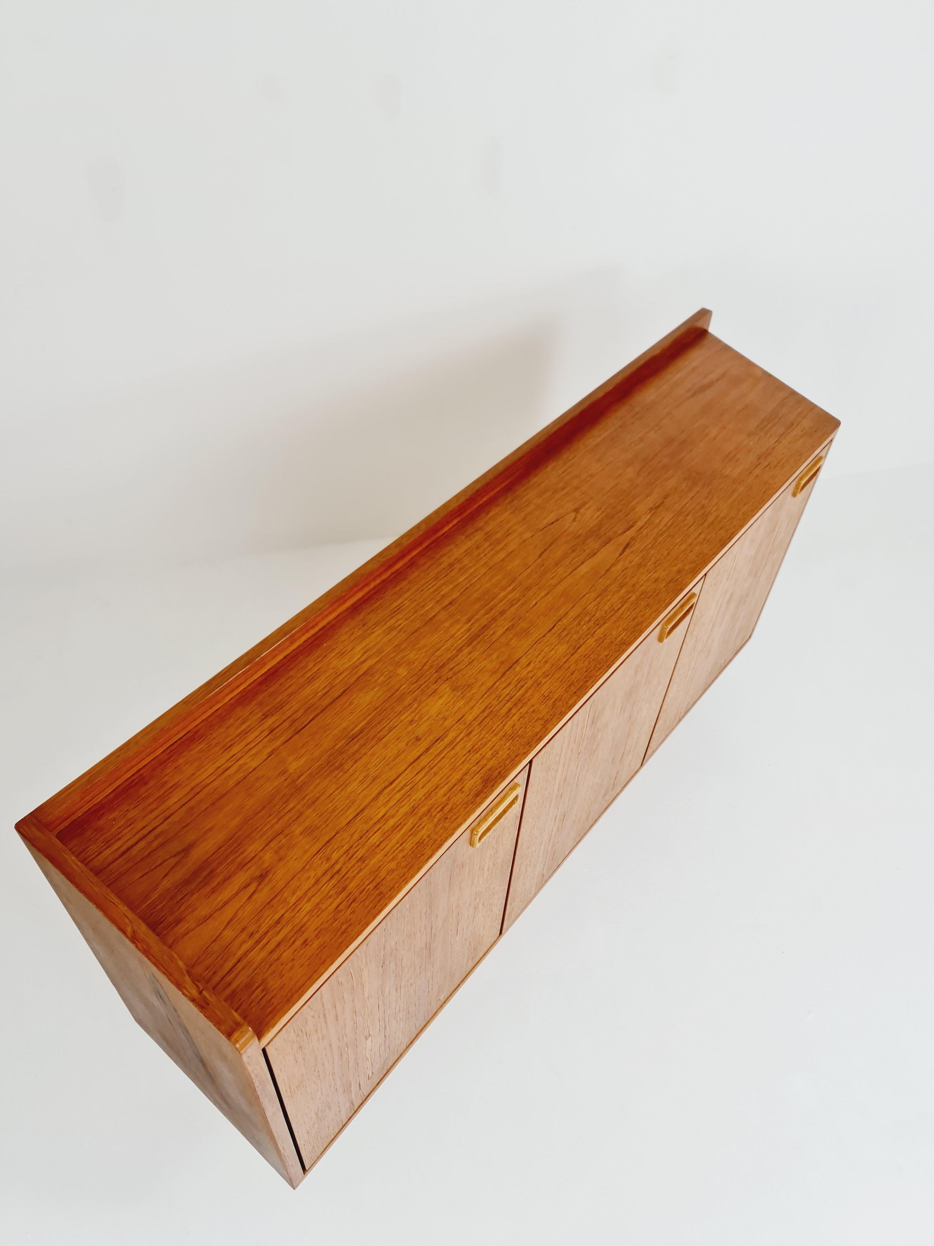 Rare Scandinavian Vintage Teak Sideboard left Corner-fit, 1960s For Sale 4
