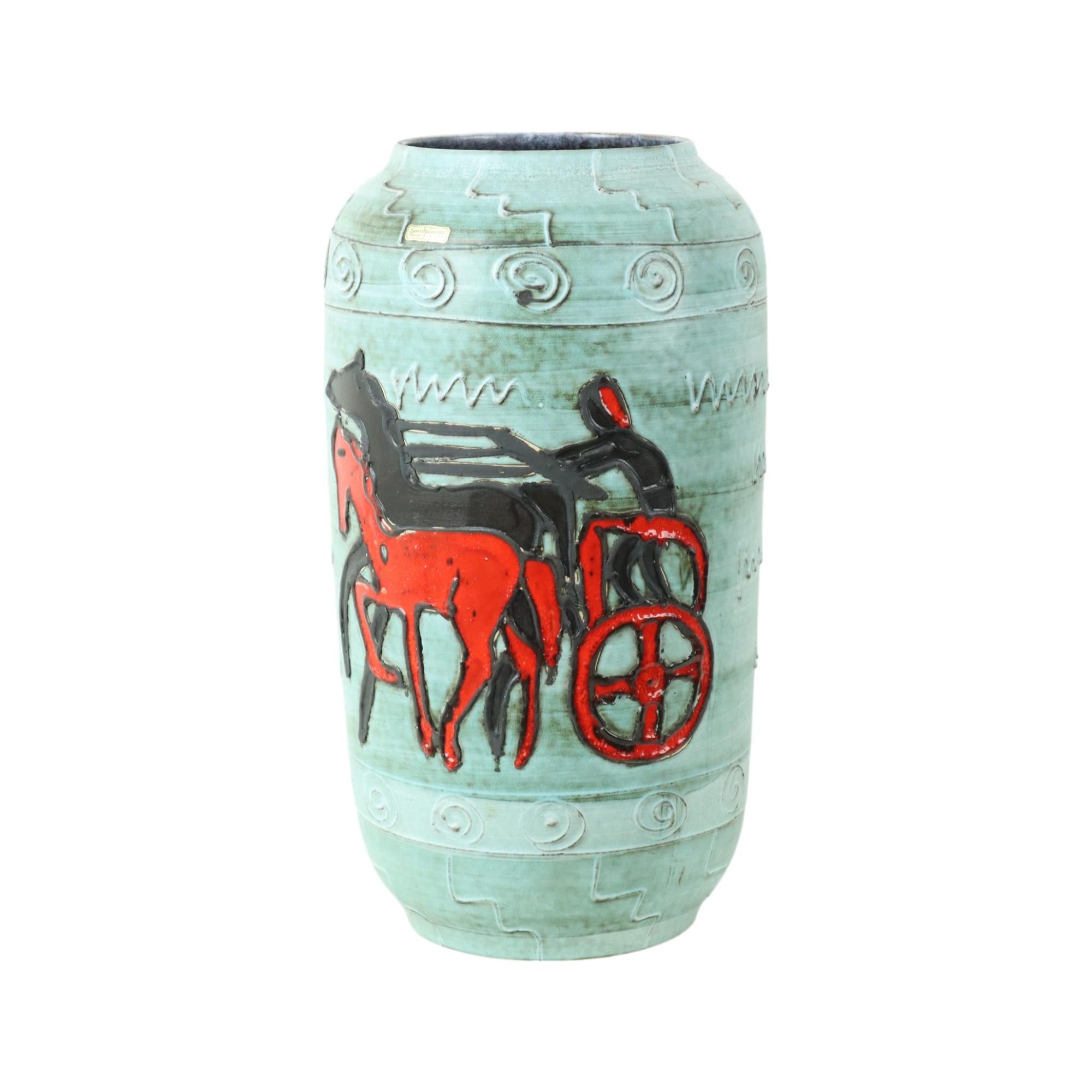 Raro vaso XL Scheurich raffigurante un gladiatore e un carro con 2 cavalli, colorato in nero e rosso su uno sfondo smaltato turchese, vaso dipinto a mano. Vaso da collezione della Germania Ovest degli anni '60-'70, numerato 546-50 sul