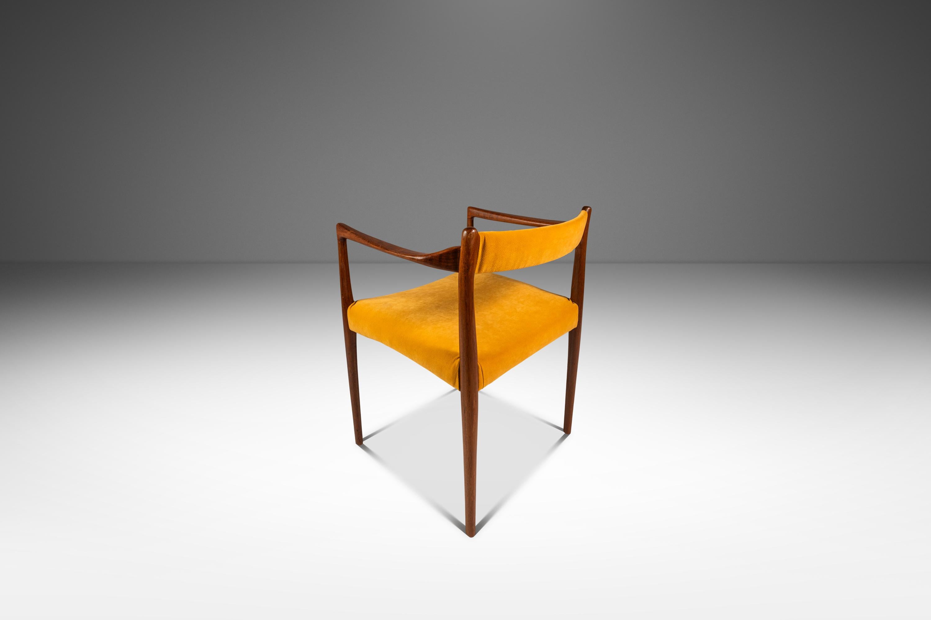 Mid-Century moderno RARE Sculpted Armchair, Helge Vestergaard Jensen, Peder Pederse, Denmark, 1960s in vendita