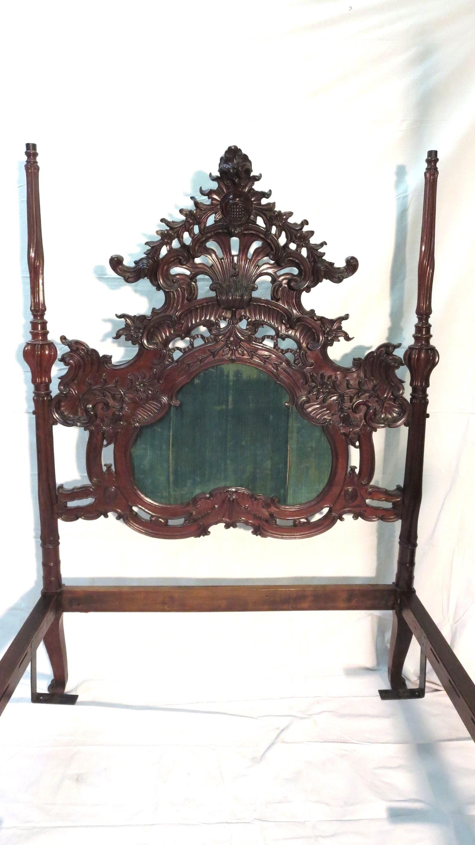 Rare Sculpted Colonial Portuguese 17th/18th C. Jacaranda Queen Bed Antique LA CA For Sale 7