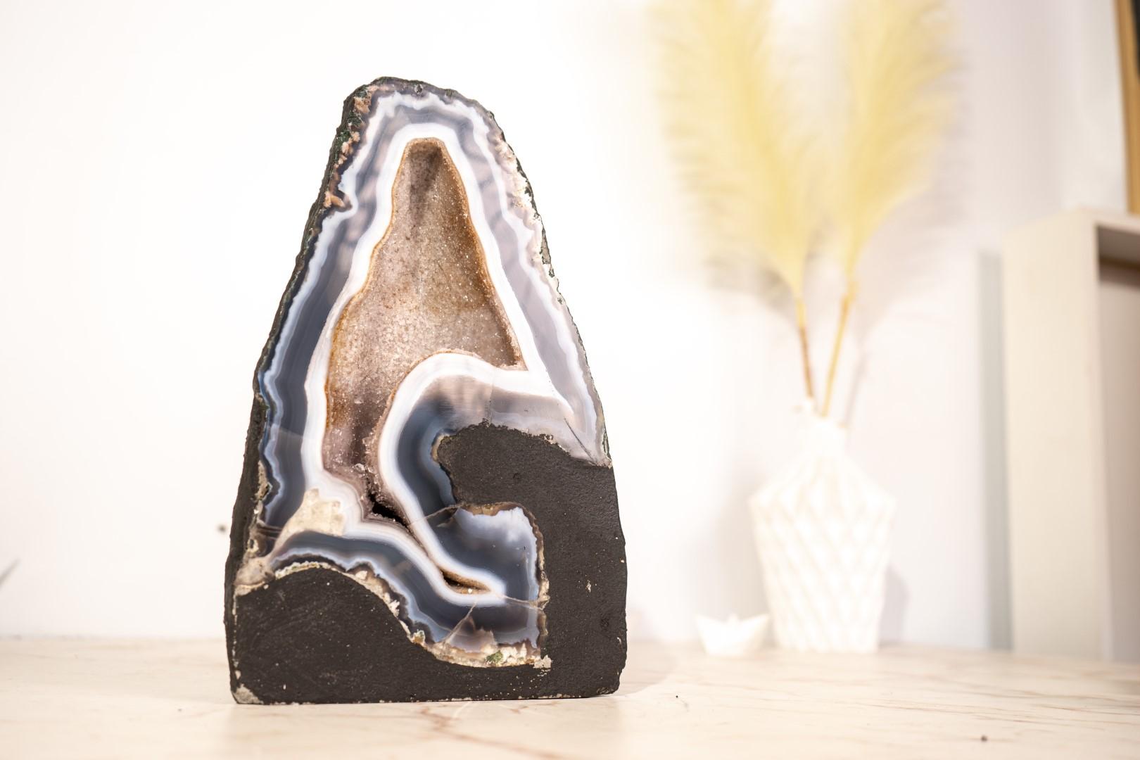 Geoda escultórica de ágata encaje azul y blanca con cristal druzy galaxia blanco en venta 4