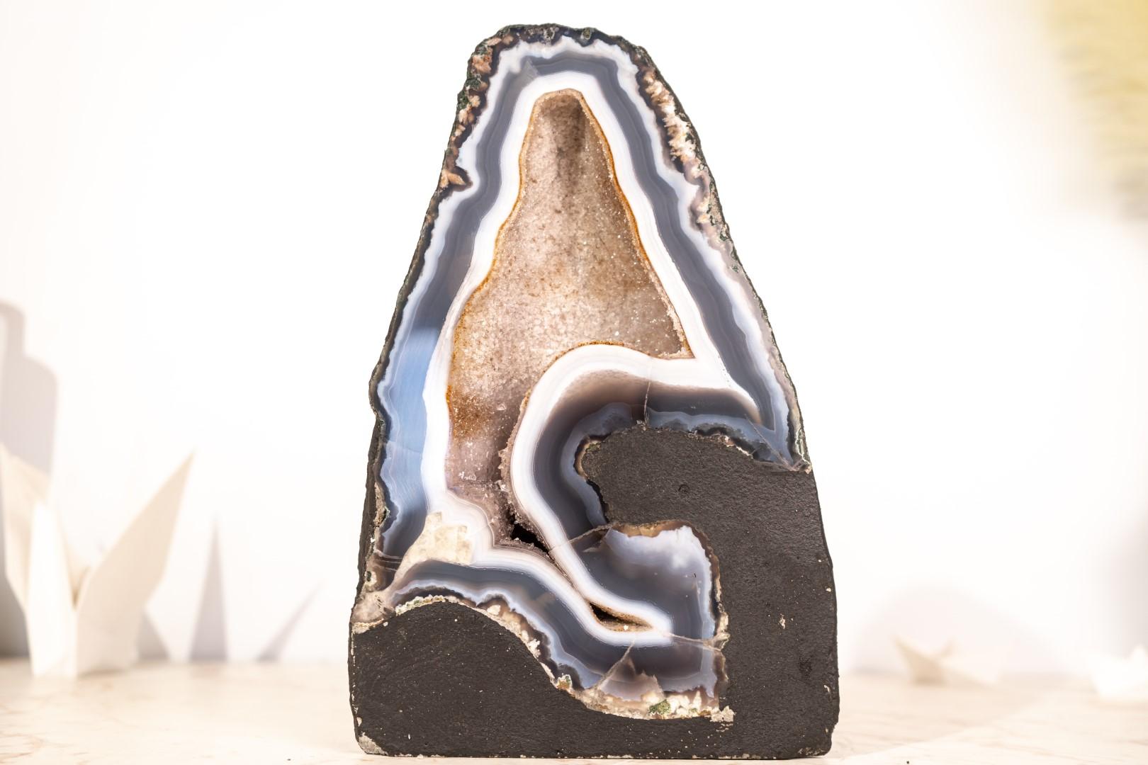 Geoda escultórica de ágata encaje azul y blanca con cristal druzy galaxia blanco en venta 3