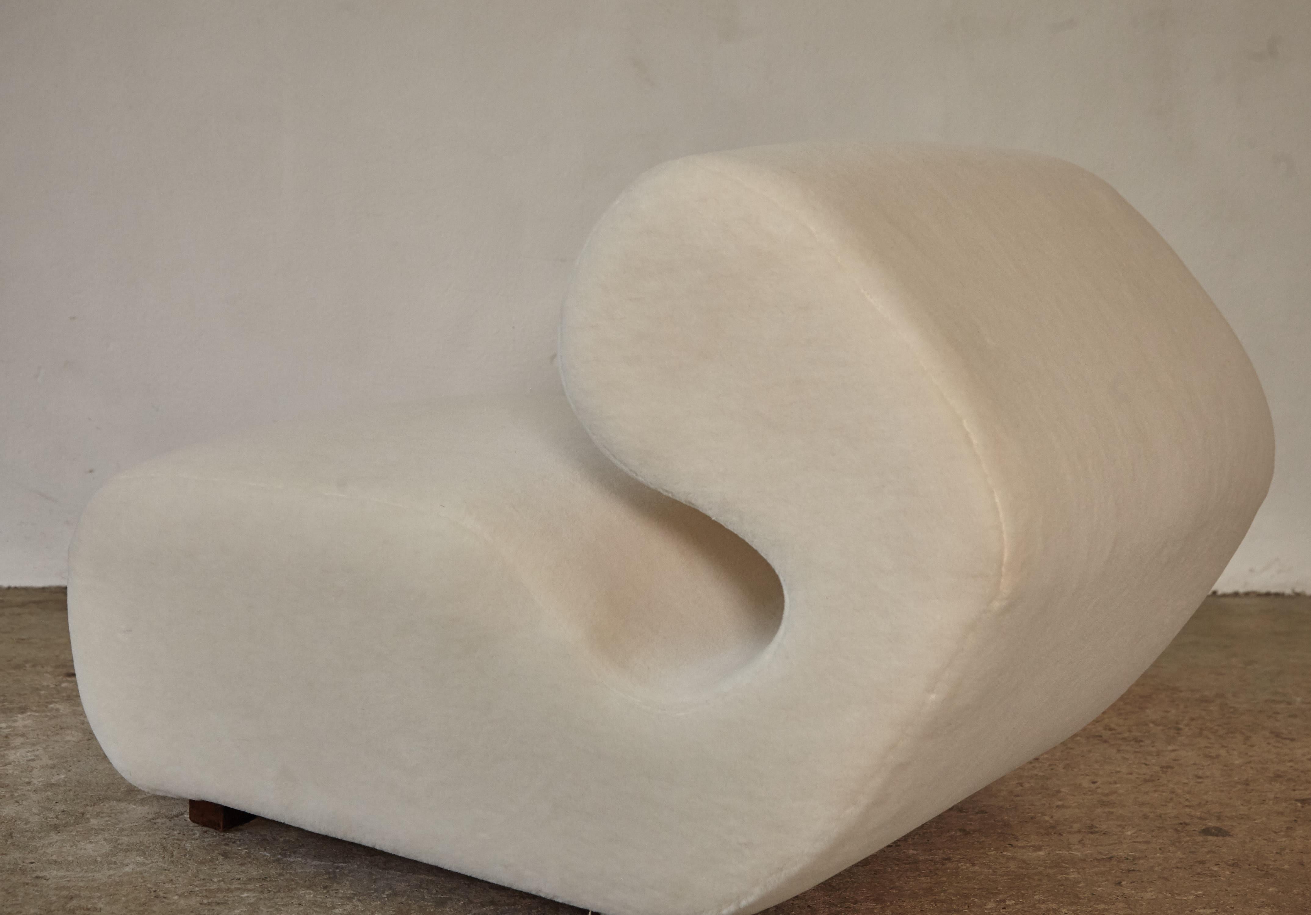 Mohair Rare Sculptural Chair in Alpaca, Italy, 1970s / 80s For Sale