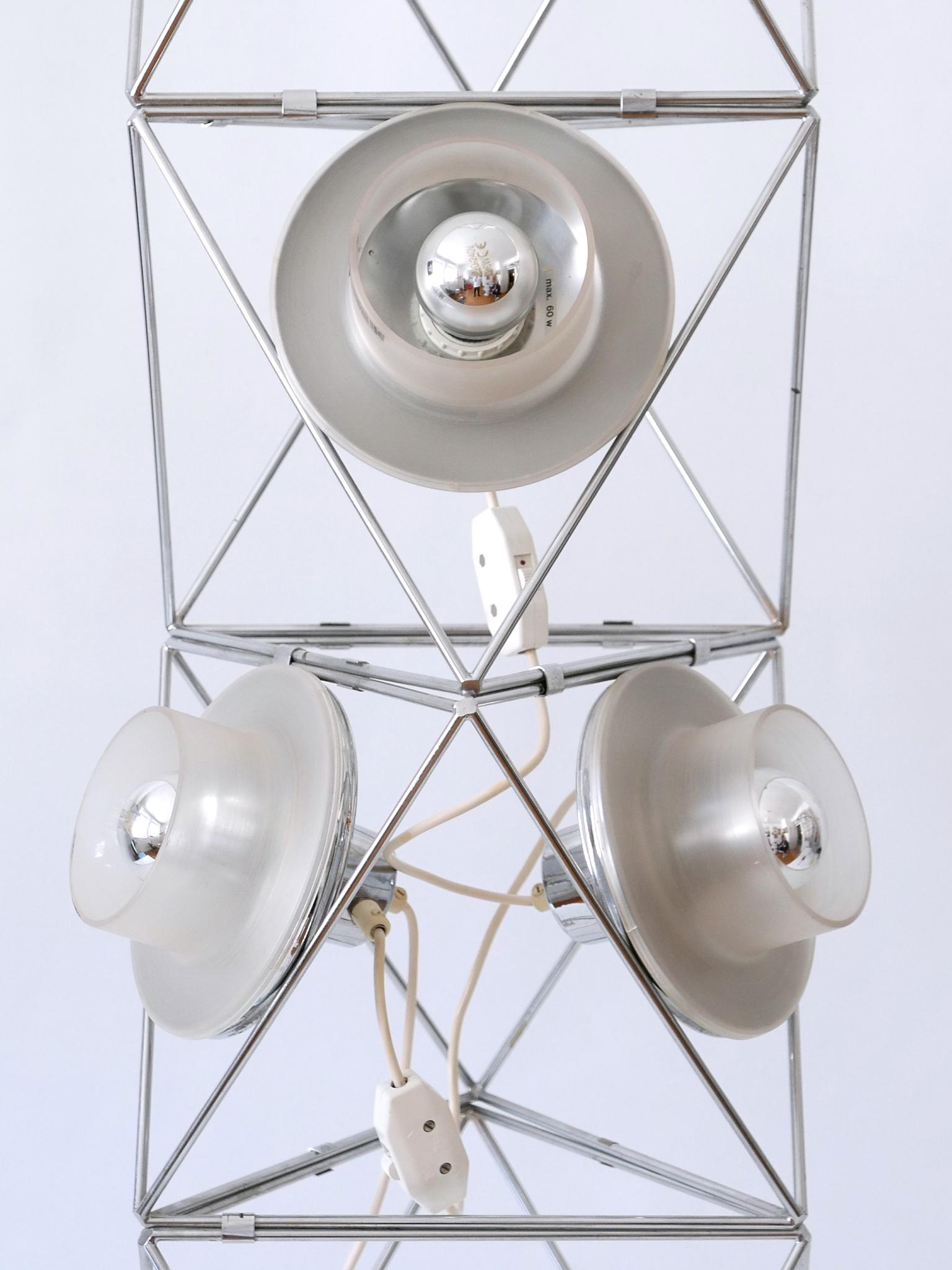 Rare Sculptural 'Poliedra' Floor Lamp by Felice Ragazzo for Guzzini Italy 1970s For Sale 1