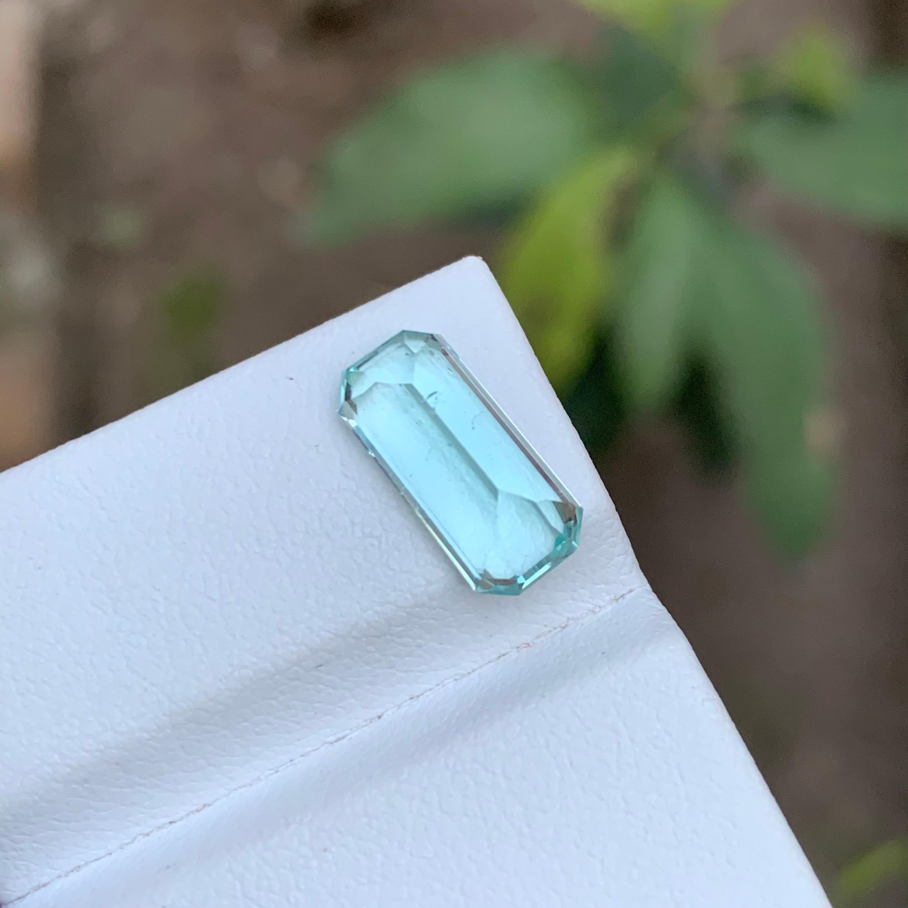 Rare Seafoam Natural Tourmaline Gemstone, 3.65 Ct Emerald Cut for Ring/Jewelry In New Condition For Sale In Peshawar, PK