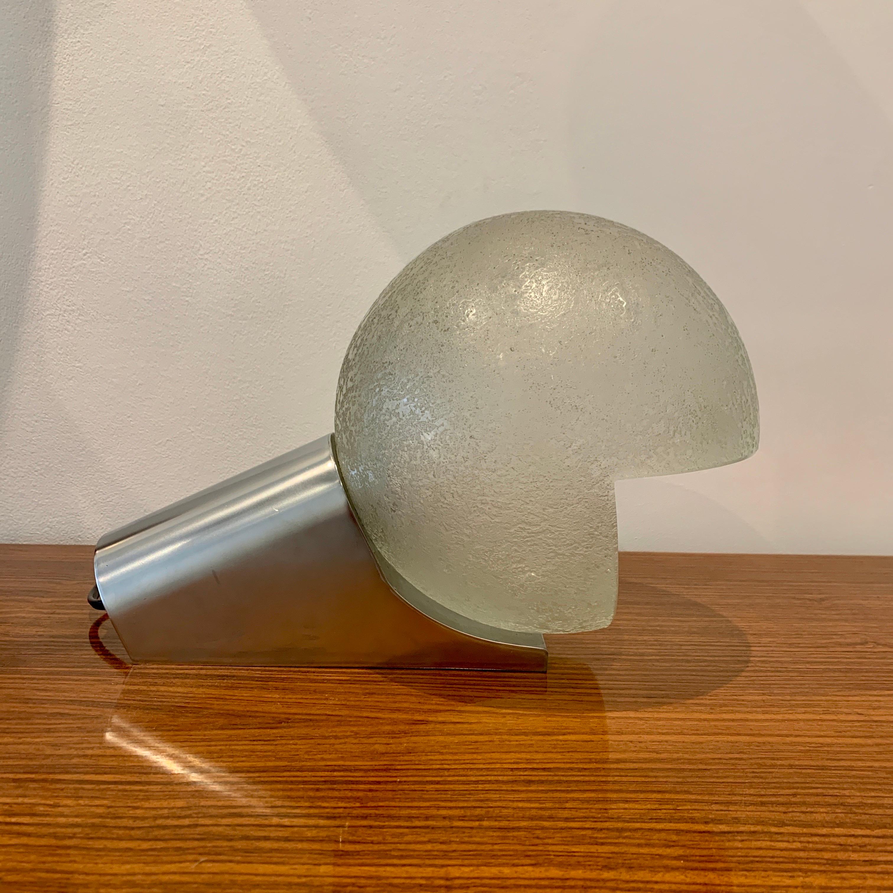 Mid Century Modern Table Lamps in Green Acid Etched Murano Glass by Seguso. For Sale 4
