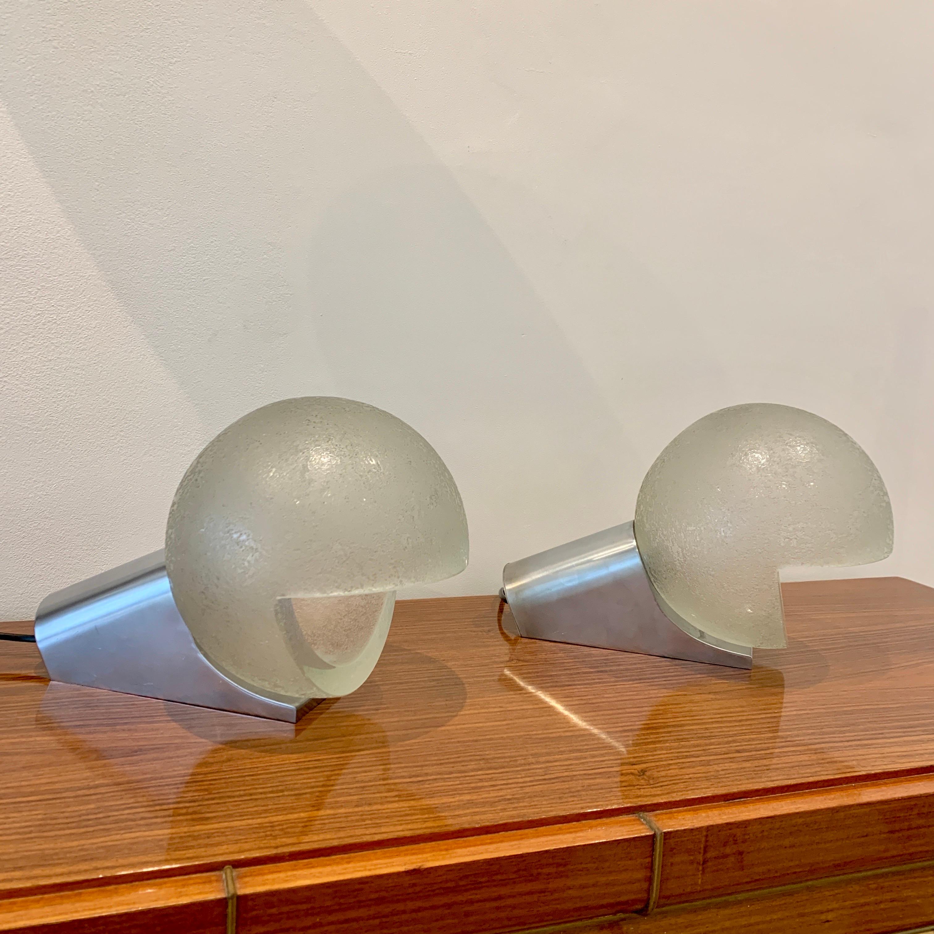 Mid Century Modern Table Lamps in Green Acid Etched Murano Glass by Seguso. For Sale 11