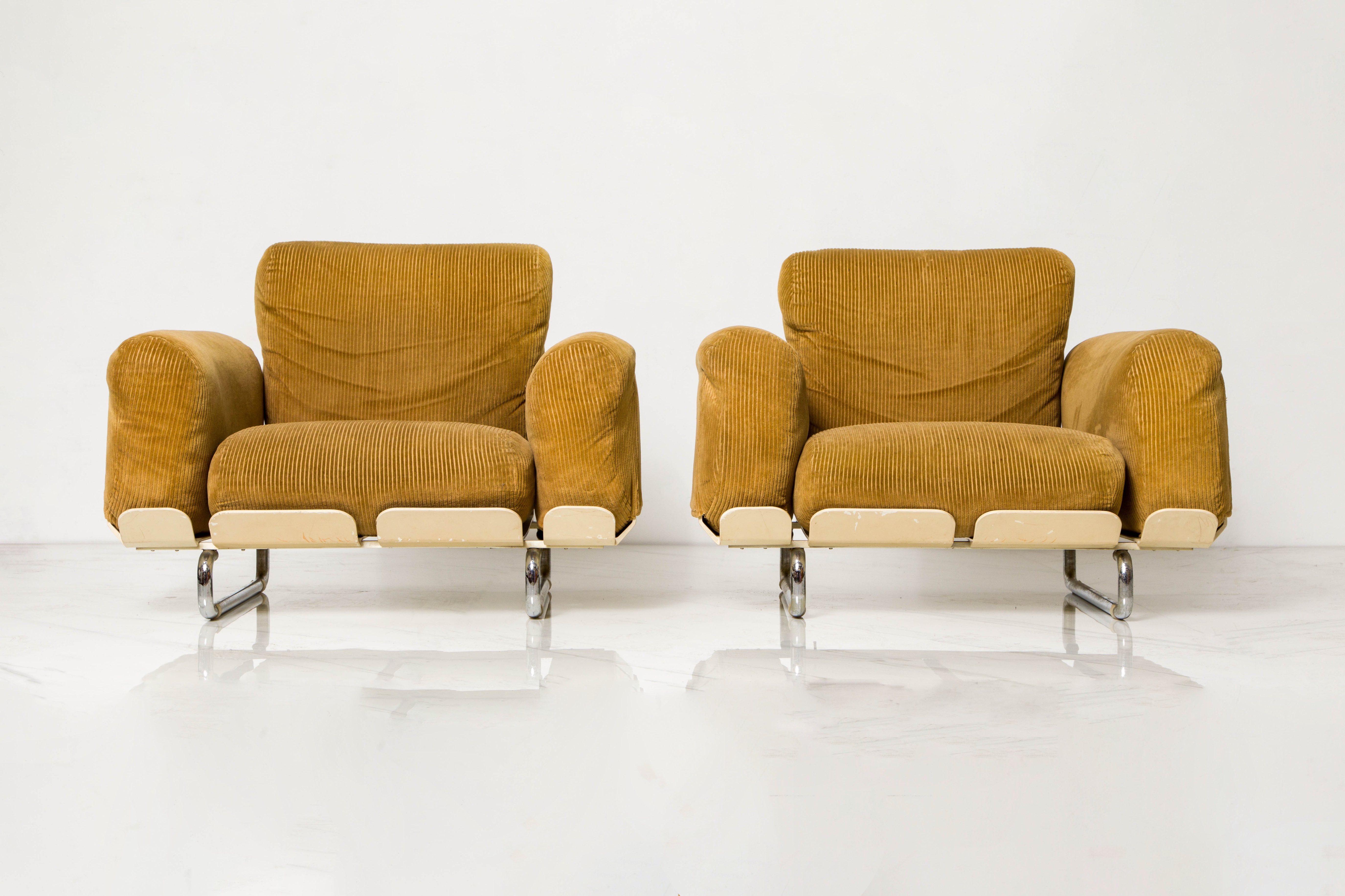 A rare pair of 'Senzafine' lounge chairs, circa 1969, by Eleonore Peduzzi Riva for Zanotta, Italy. Signed underneath each chair with embossed details (see photos) stating the model name, designer name and Zanotta's branded stamp. 

Priced as a