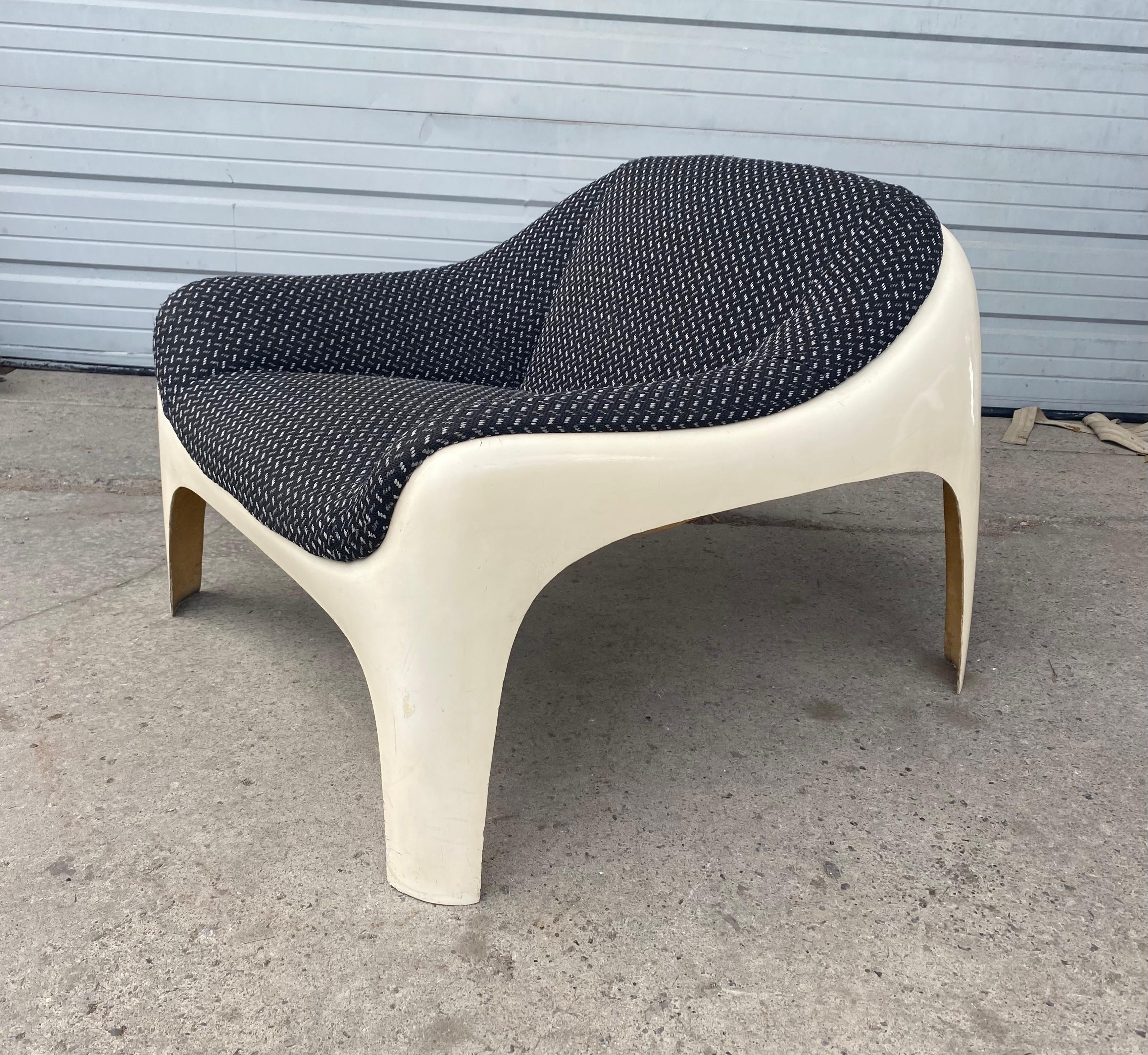 Seltener Sergio Mazza Lounge Chair für Artemide im Zustand „Gut“ im Angebot in Buffalo, NY