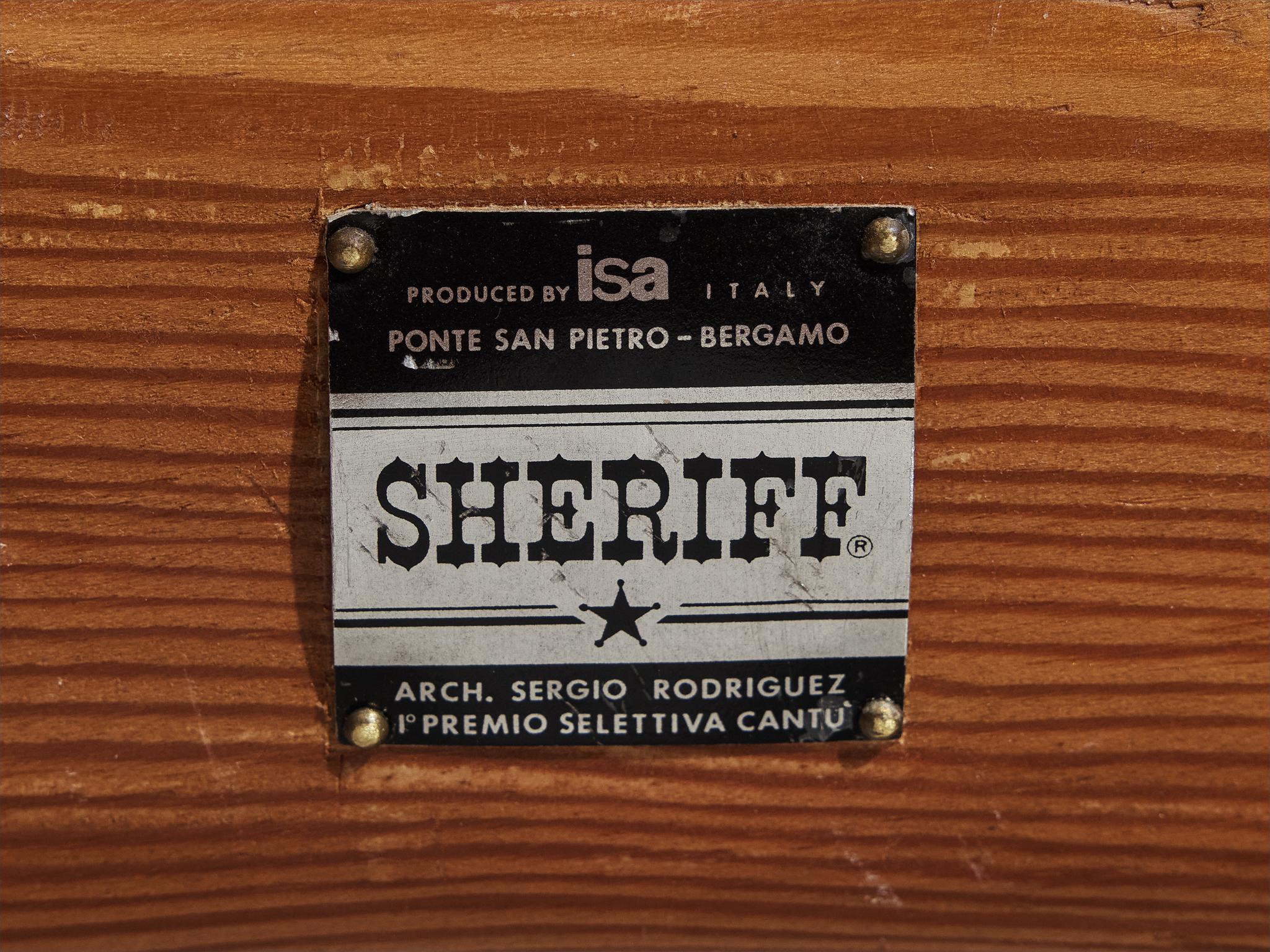 Raro taburete de bar 'Sheriff' de Sergio Rodrigues para ISA Bergamo en pino macizo Cuero en venta