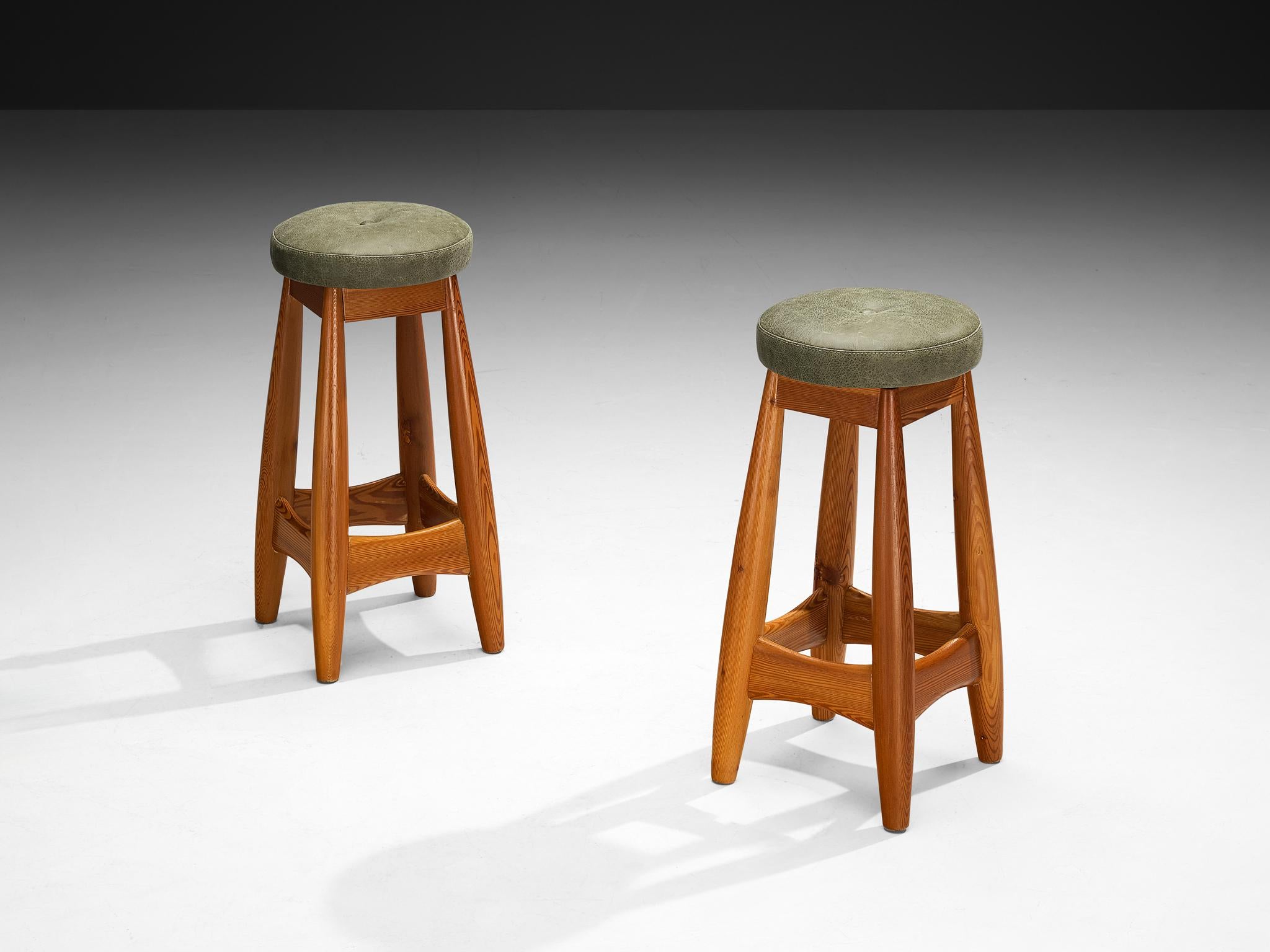 Mid-20th Century Rare Sergio Rodrigues for ISA Bergamo 'Sheriff' Barstools in Solid Pine