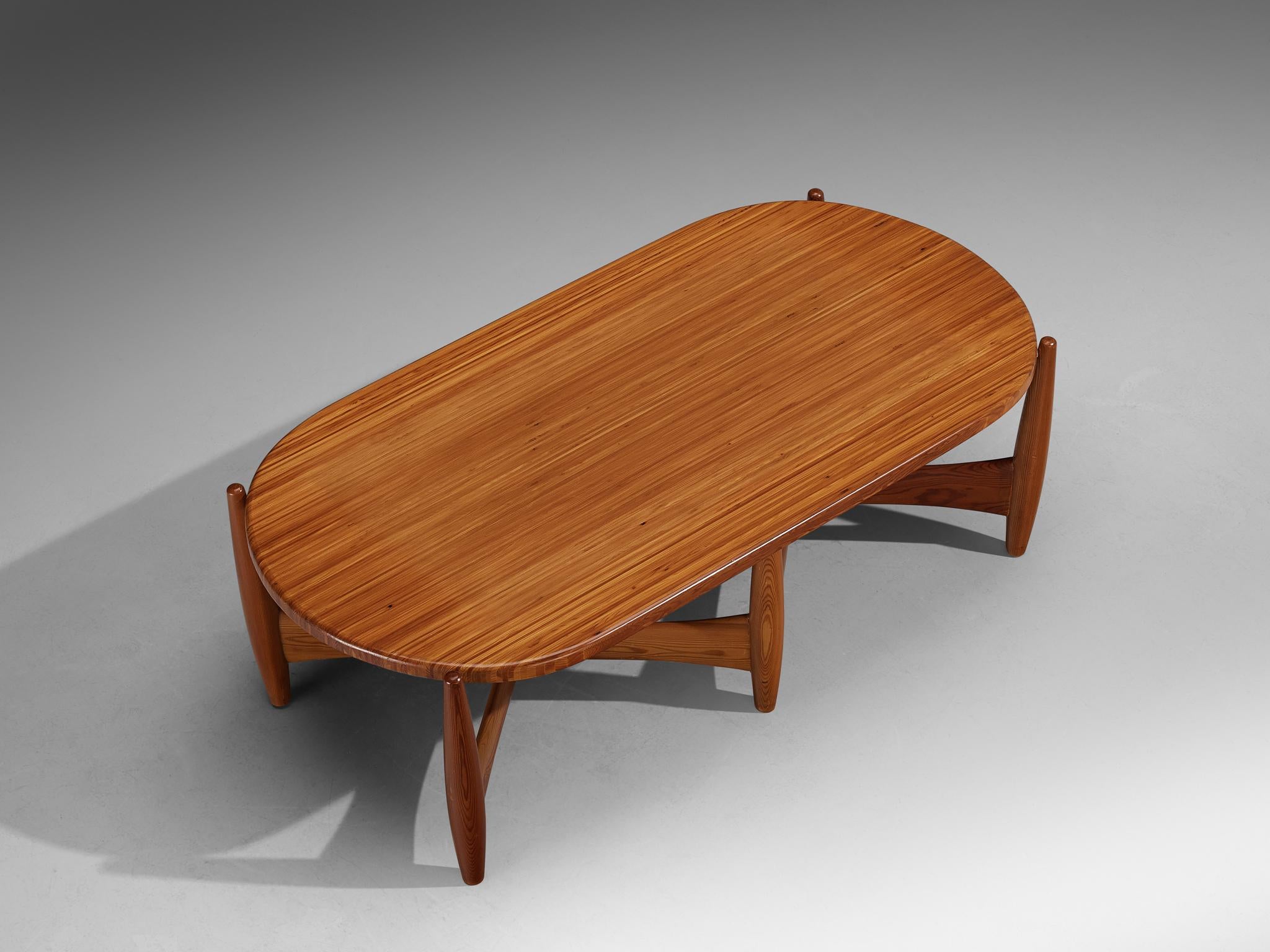 Sergio Rodrigues pour ISA Bergamo table basse « Sheriff » en pin massif rare en vente 1