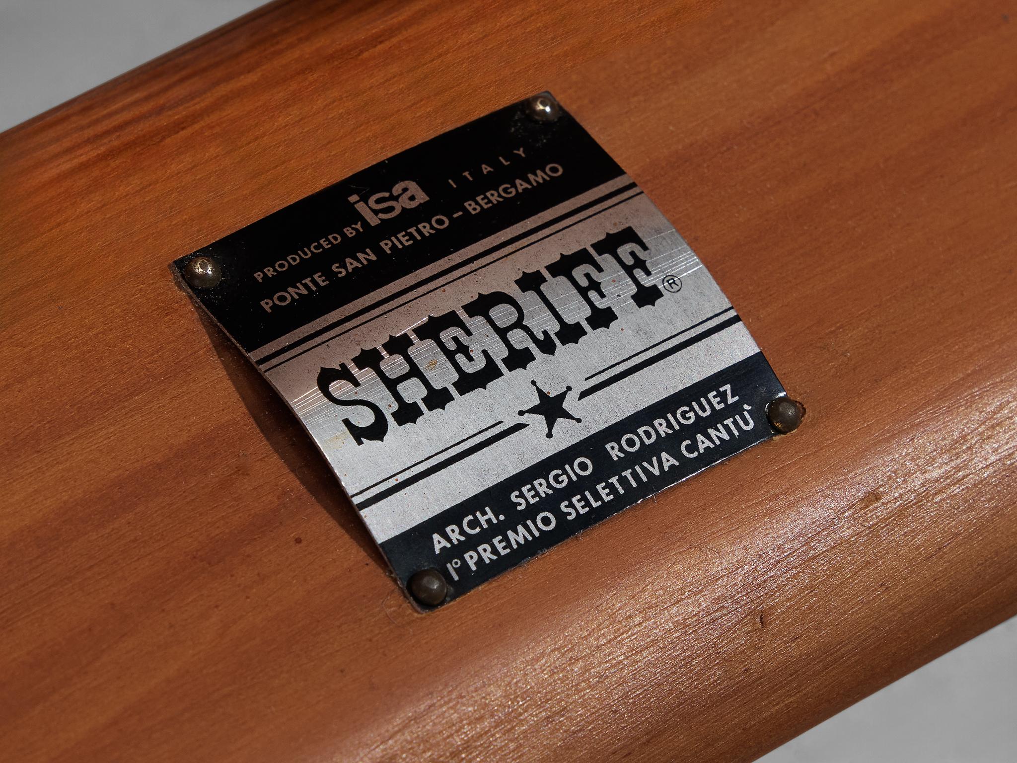 Pin Sergio Rodrigues pour ISA Bergamo table d'appoint « Sheriff » en pin massif en vente