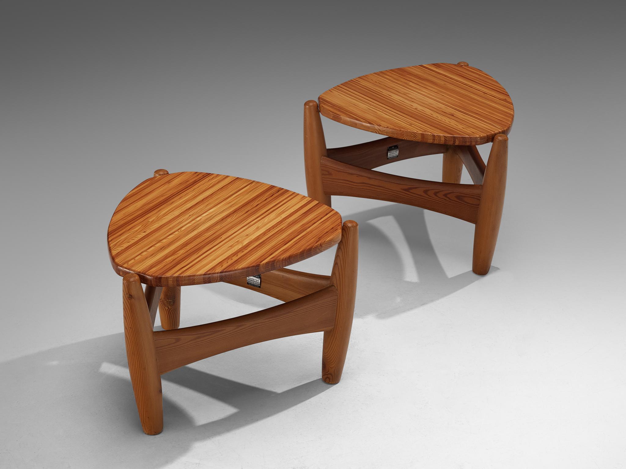 Mid-Century Modern Sergio Rodrigues pour ISA Bergamo tables d'appoint « Sheriff » en pin massif en vente