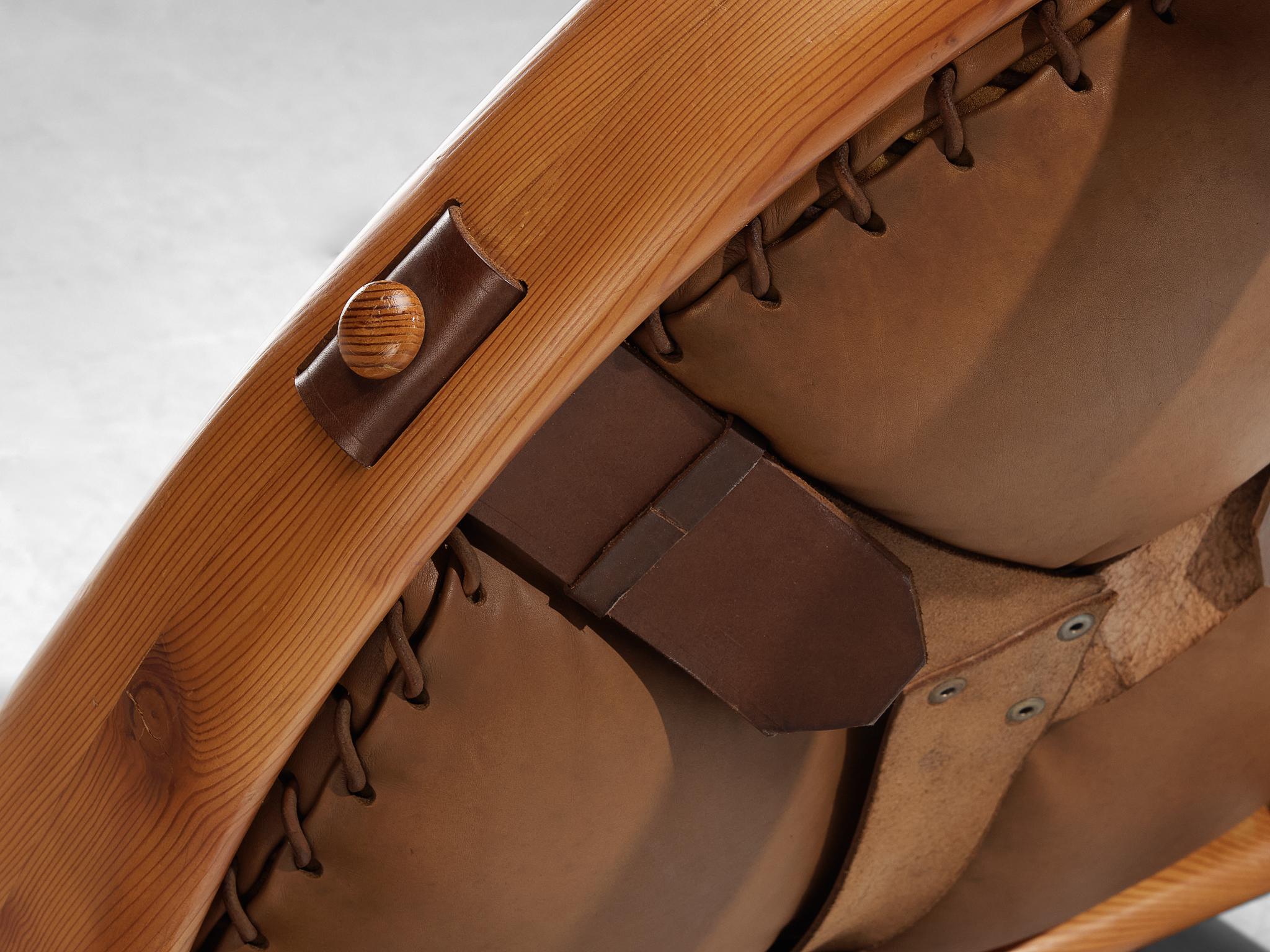 Sergio Rodrigues pour ISA Bergamo tabourets « Sheriff » en pin massif en vente 1