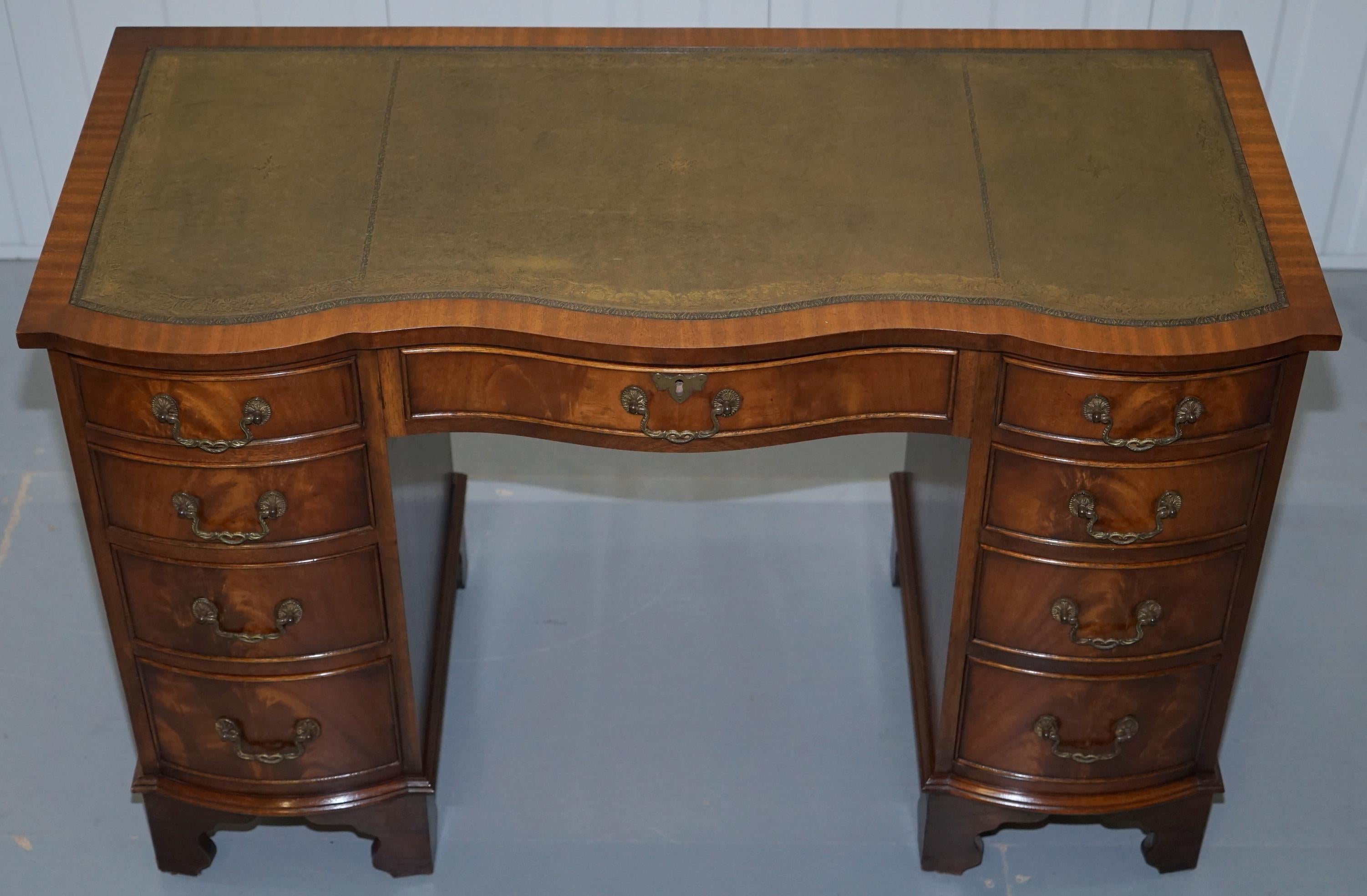 British Rare Serpentine Fronted Flamed Mahogany Leather Top Twin Pedestal Partner Desk