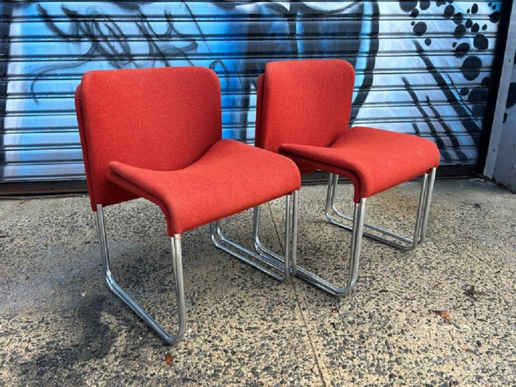 Raro Juego (4) Sillas apilables Ecco cromo rojo lana tejida de Møre Design team Posmoderno en venta