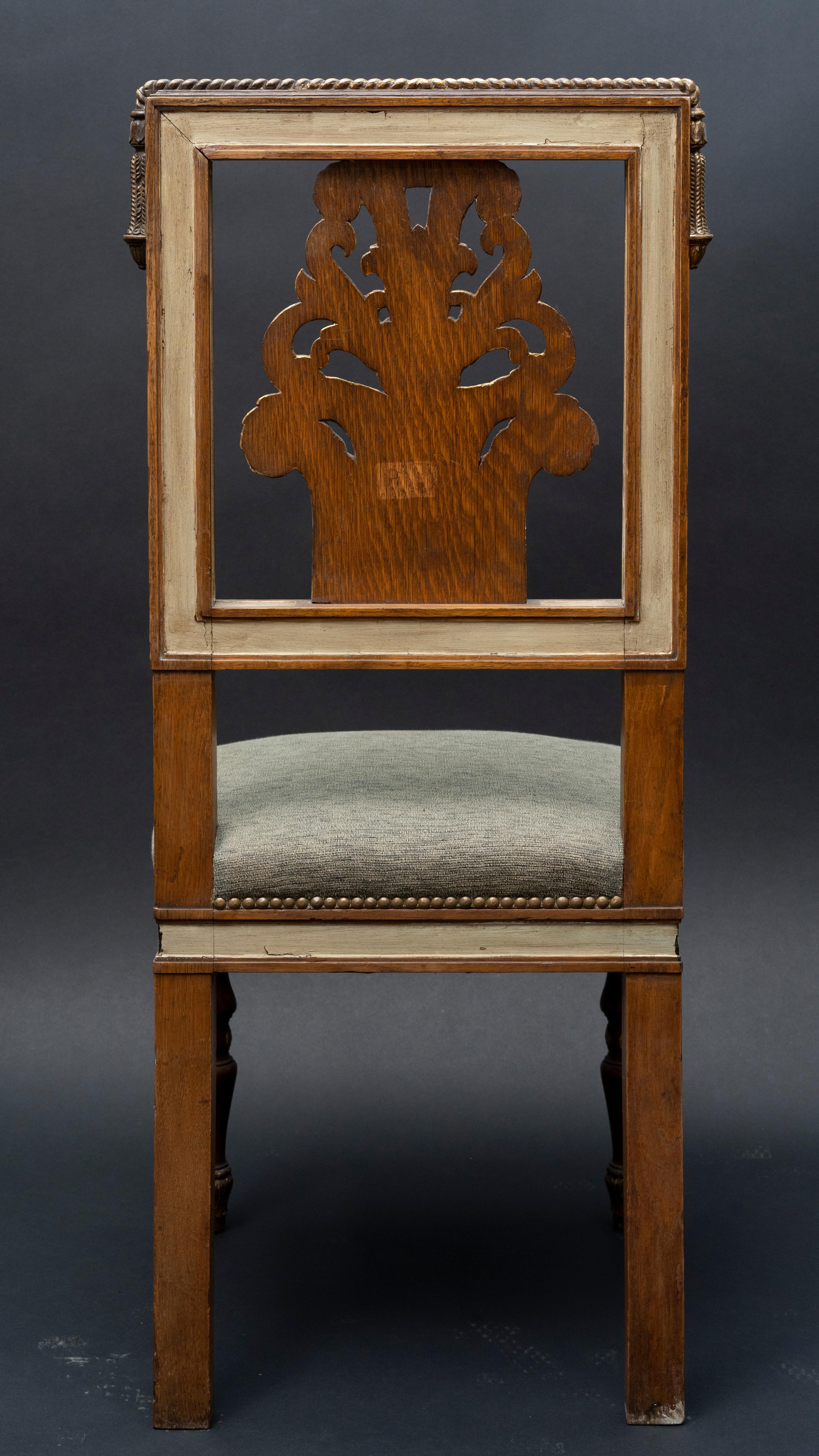 Rare Set 6 Oak Carved Gilt Dining Chairs C.1940 Attributed to Jansen In Excellent Condition For Sale In New York, NY