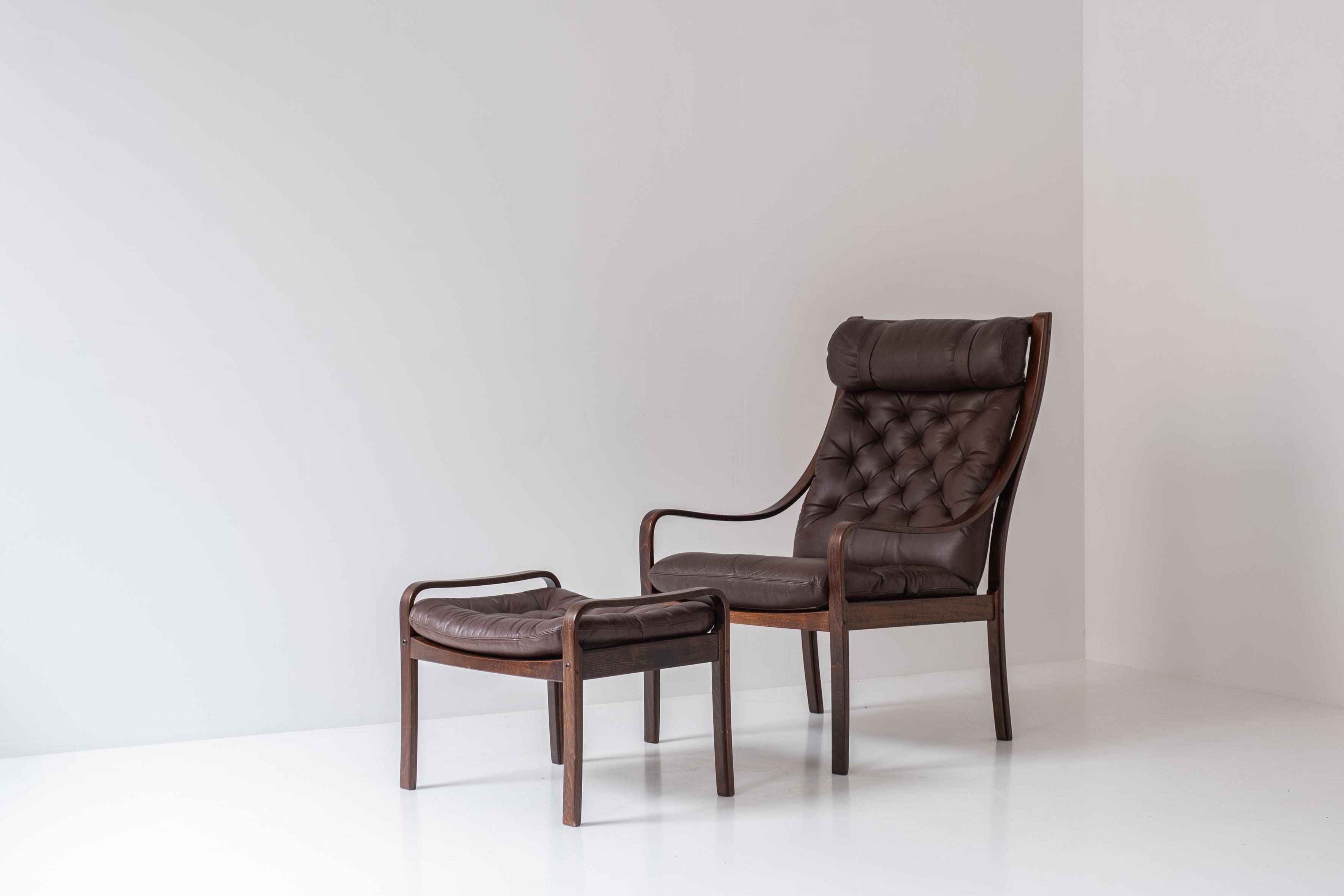 Rare set armchairs + ottoman by Fredrik A. Kayser for Vatne Möbler, Norway 1960s For Sale 1