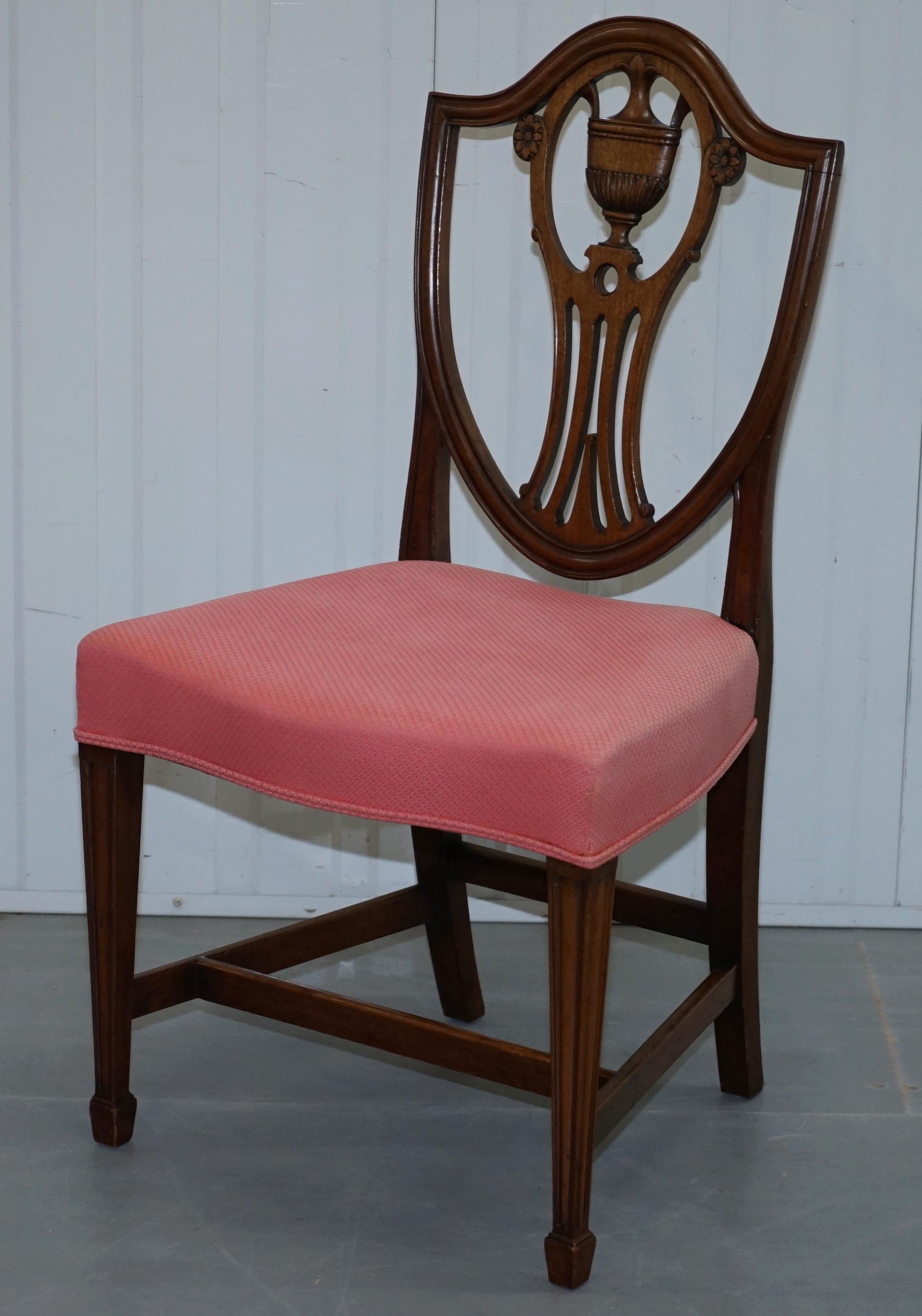 British Rare Set of 10 Gillow & Co Lancaster London Sheraton Shield Back Dining Chairs