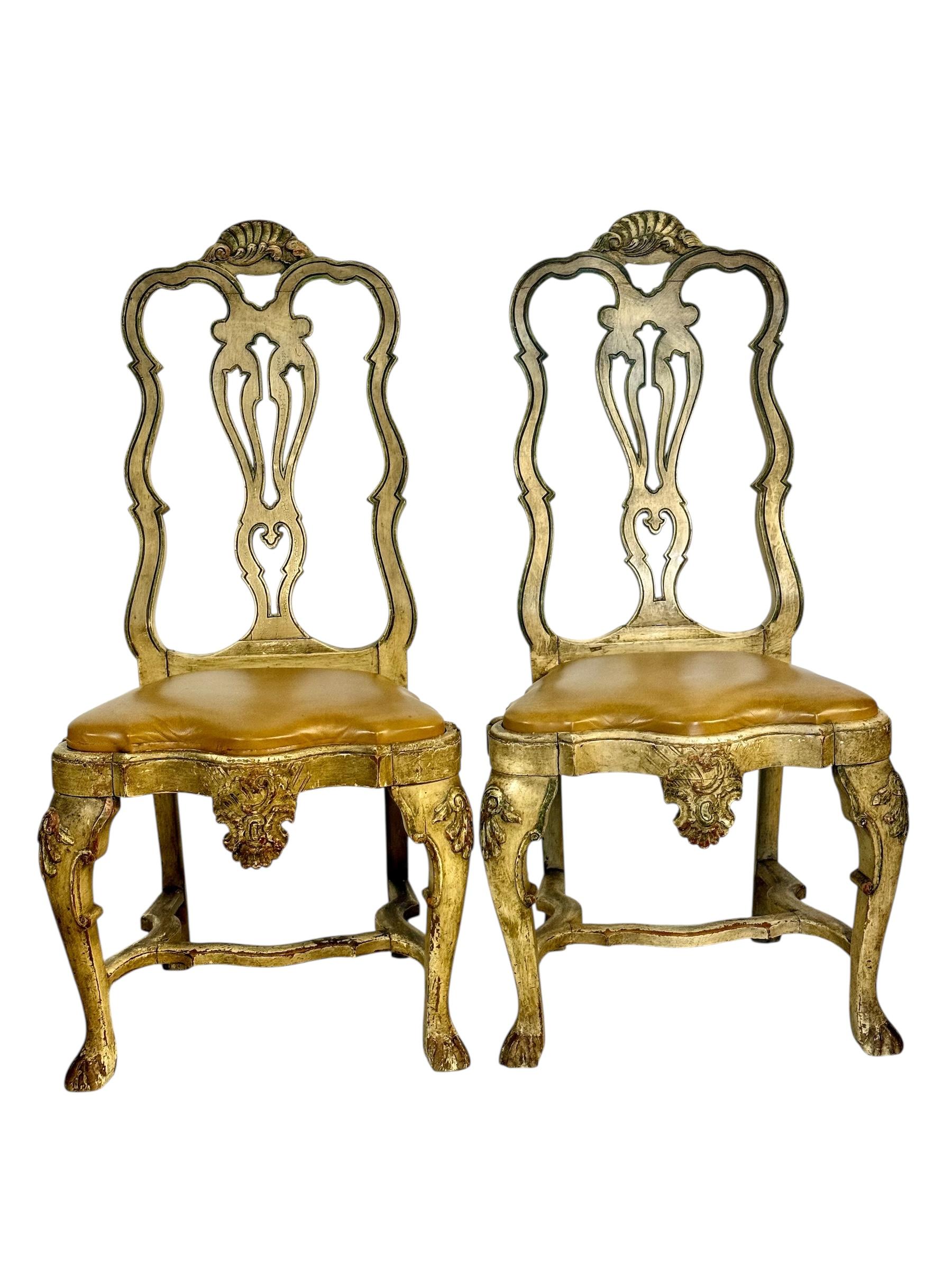 Rare ensemble de 10 chaises de salle à manger rococo italiennes à la patine vieillie, c.1800 en vente 12