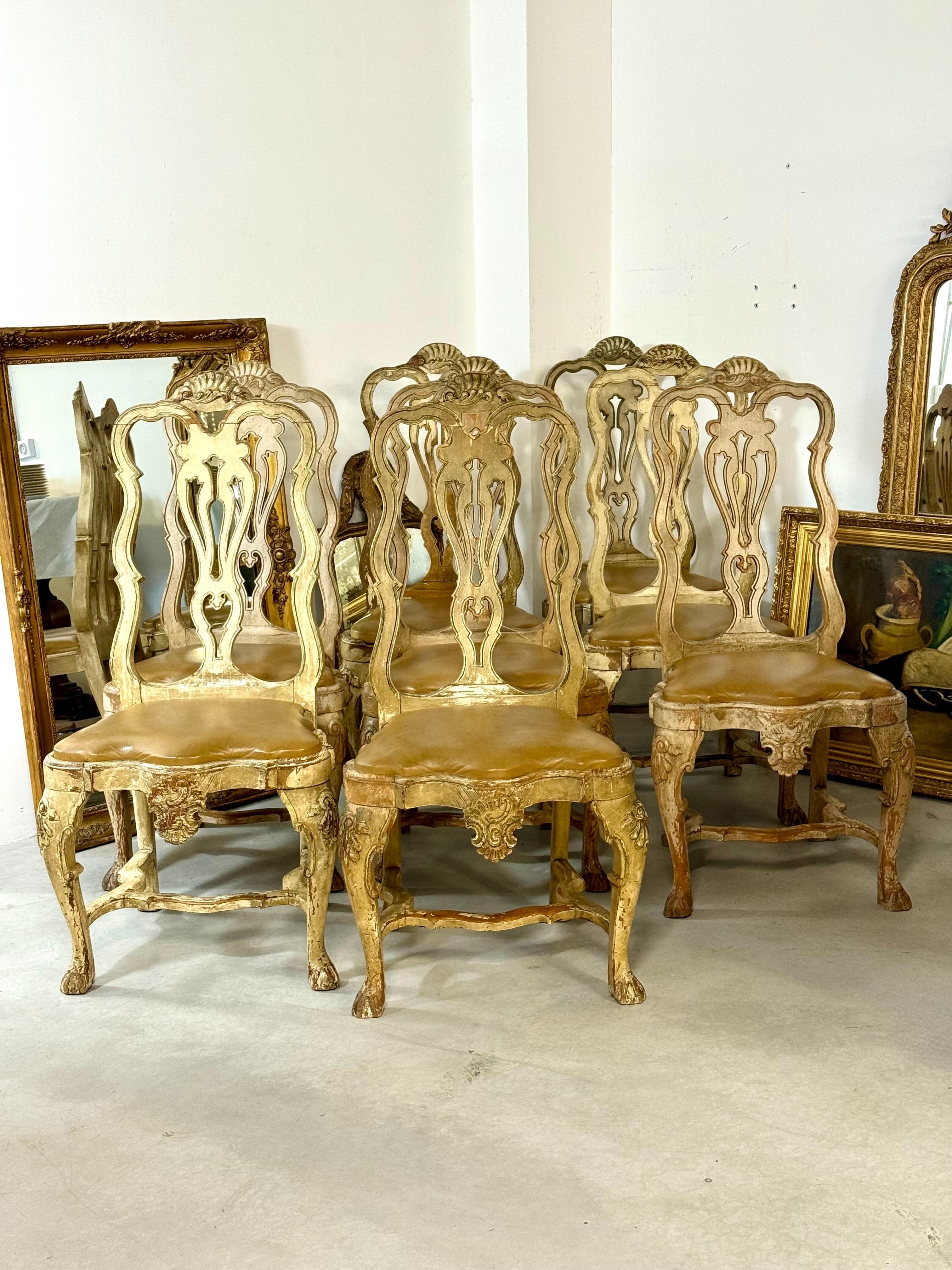 Rare ensemble de 10 chaises de salle à manger rococo italiennes à la patine vieillie, c.1800 en vente 14
