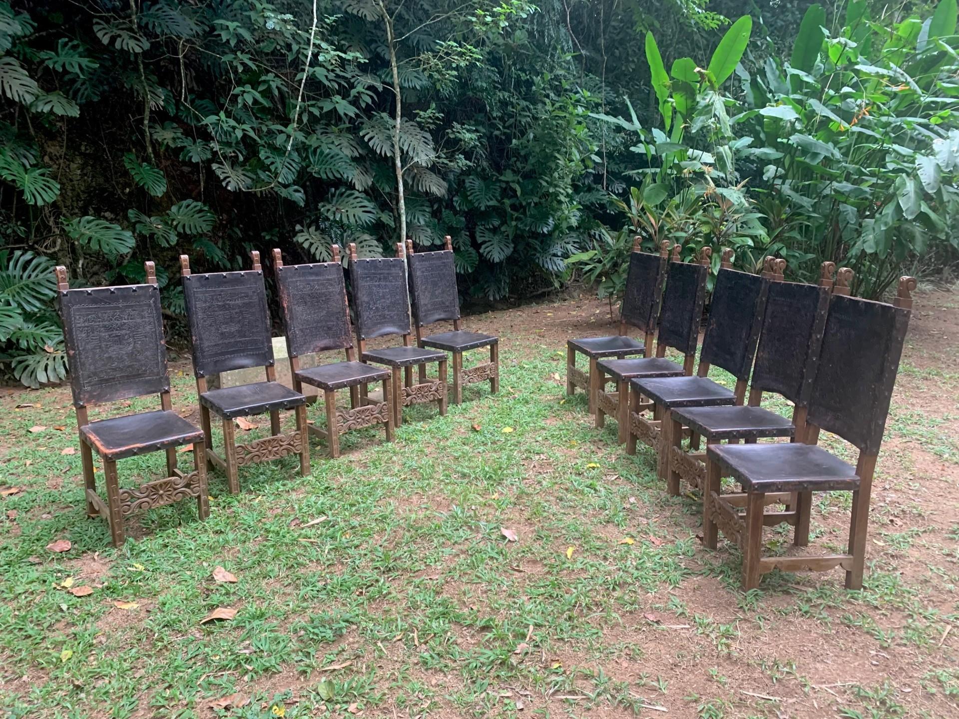 Leather Rare Set of 10 spanish Colonial Revival Dining Chairs - Peru Circa 1930 For Sale