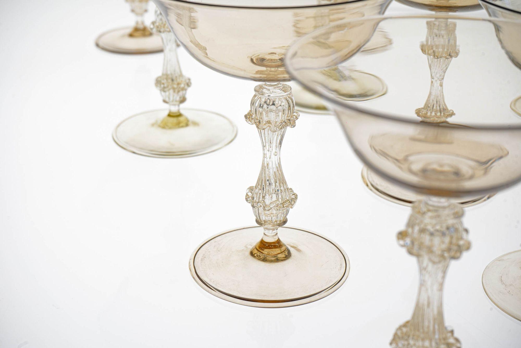 Rare Set of 12 Classic Cenedese Fume and Gold Champagne Glass . Unique In Excellent Condition For Sale In Tavarnelle val di Pesa, Florence