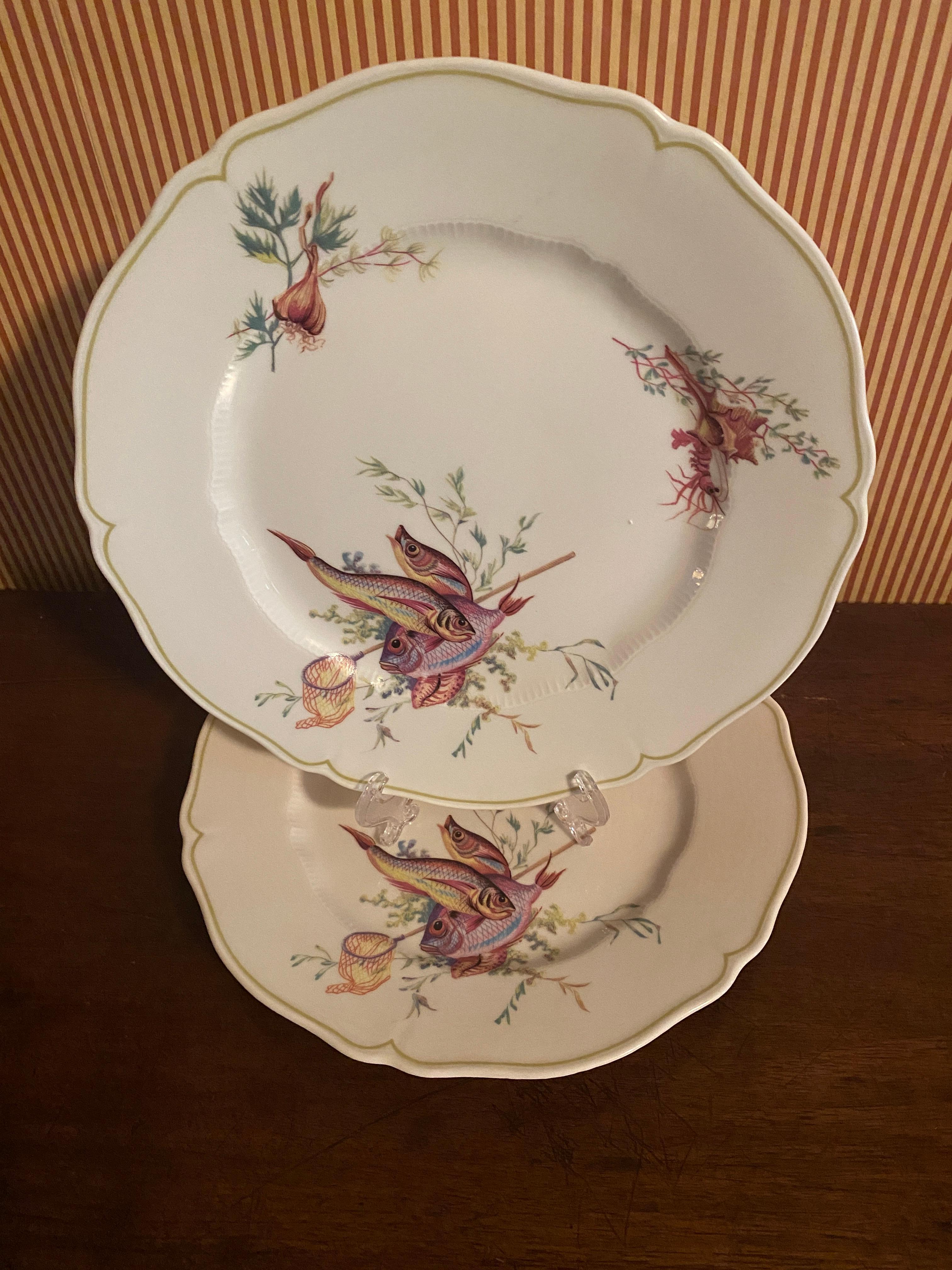 Set of 12 Havilland- Limoges Dinner Plates, Six Fish and Crustacean Designs For Sale 3