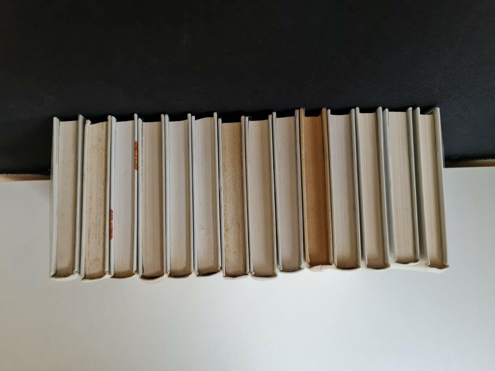 Rare Set of 14 French Literary Classics – Editions Le Club de la Femme - 3Y18 In Good Condition For Sale In Bordeaux, FR