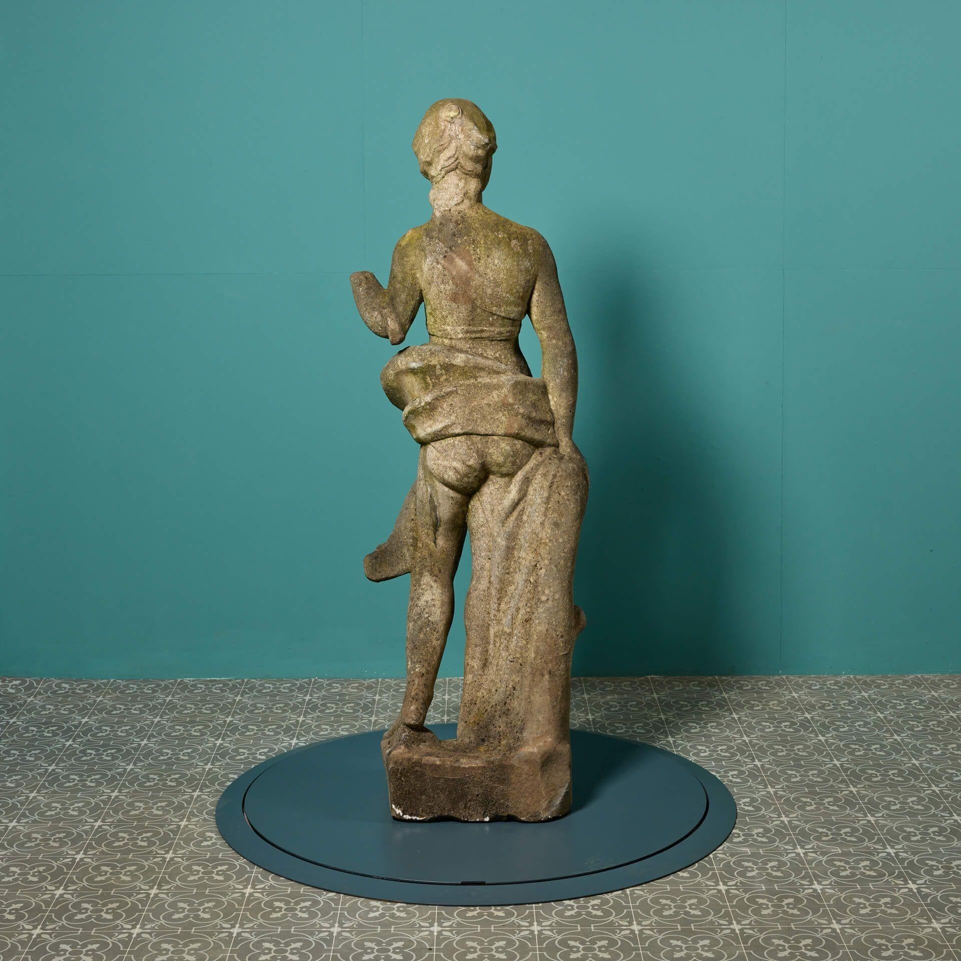 Rare ensemble de statues en marbre sculpté Four Seasons du XVIIIe siècle en vente 11