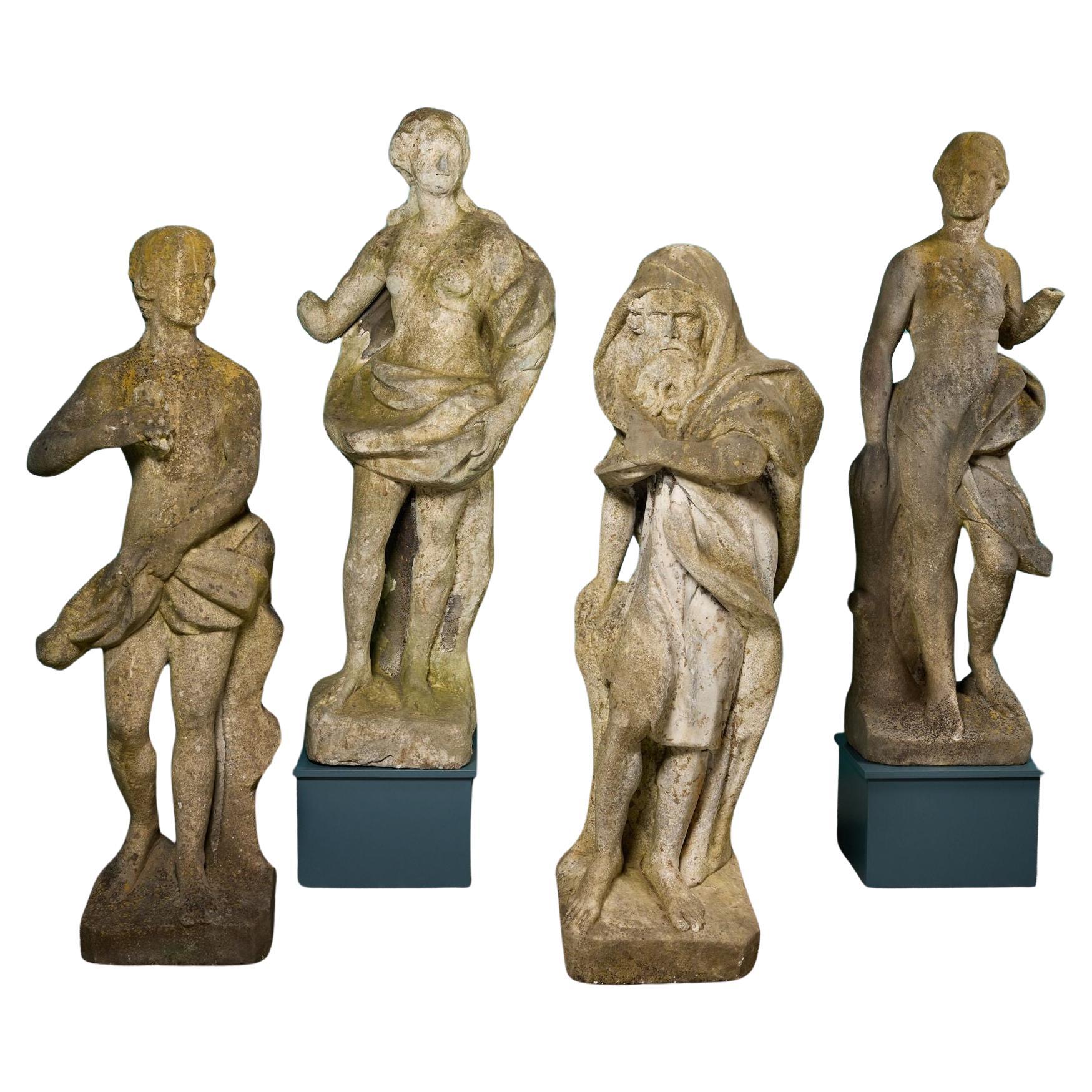 Rare ensemble de statues en marbre sculpté Four Seasons du XVIIIe siècle en vente