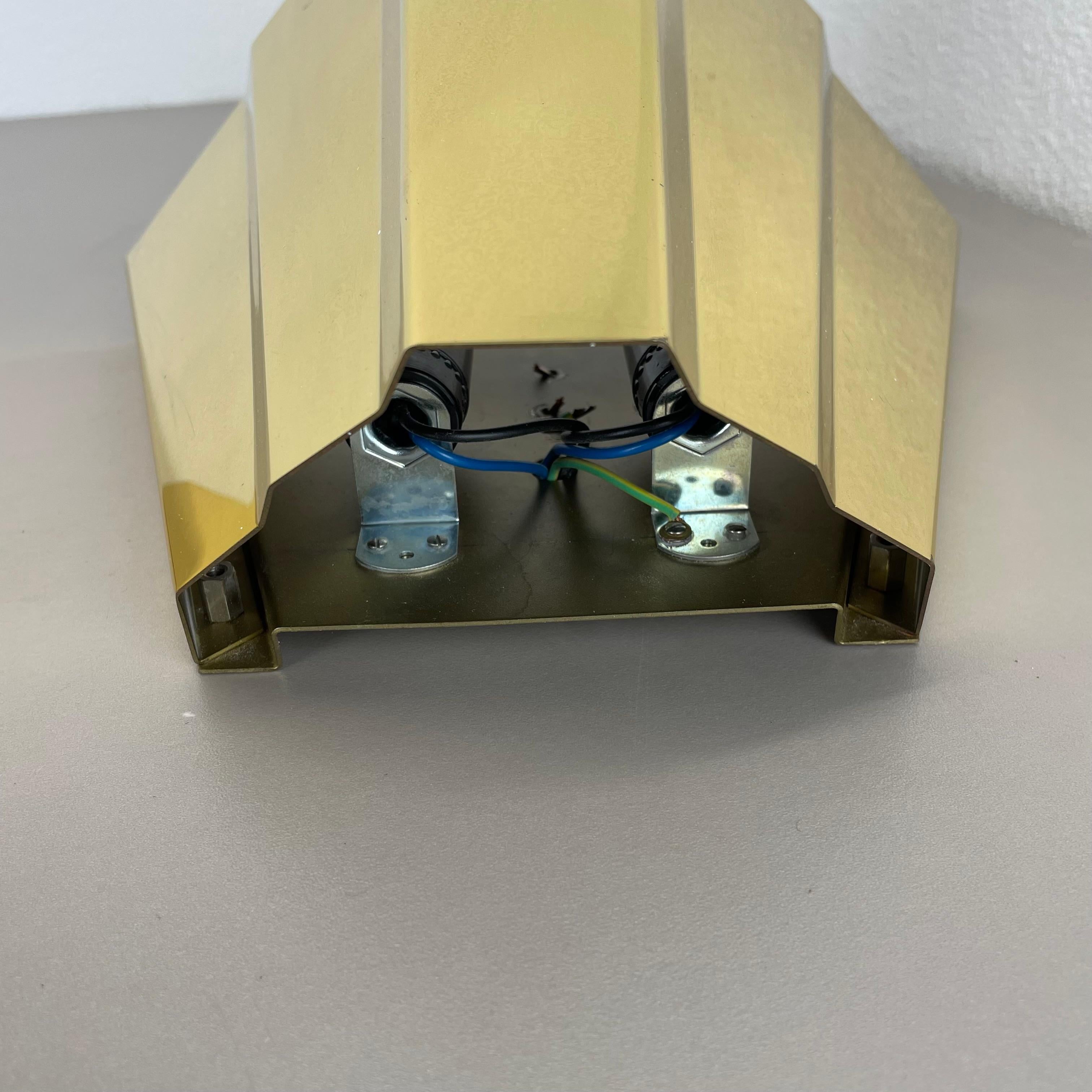 raro juego de 2 apliques CUBIC de latón macizo by EGOLUCE, Italia años 80 en venta 11