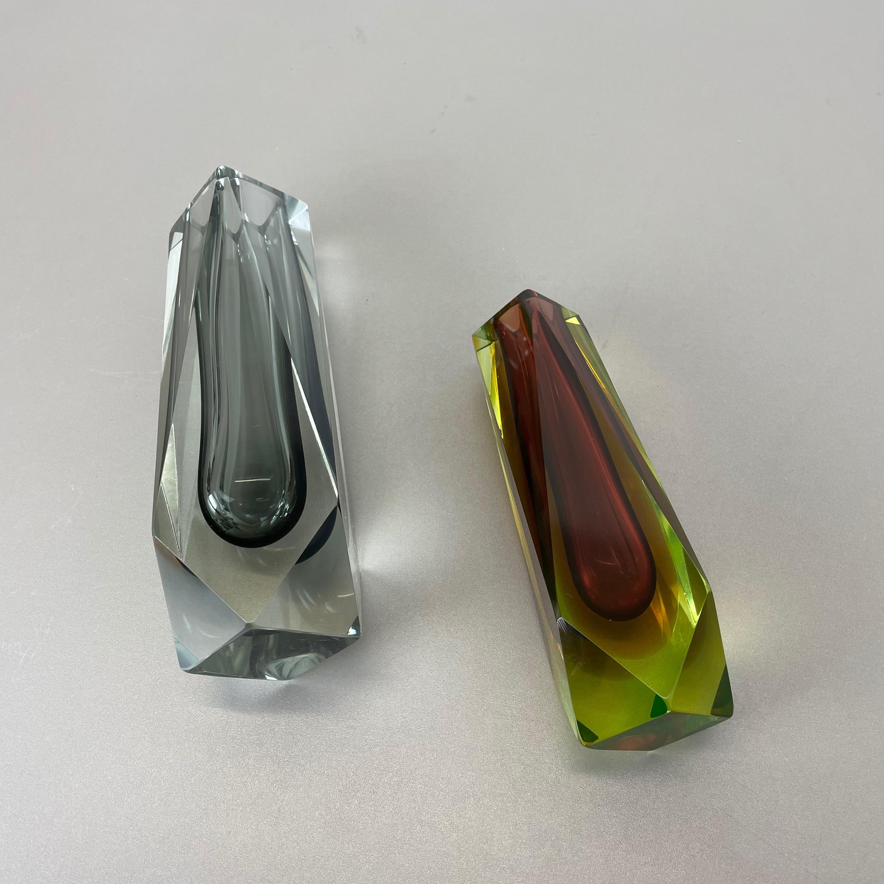 Rare Set of 2 Faceted Murano Glass Sommerso Vases, Italy, 1970s For Sale 14