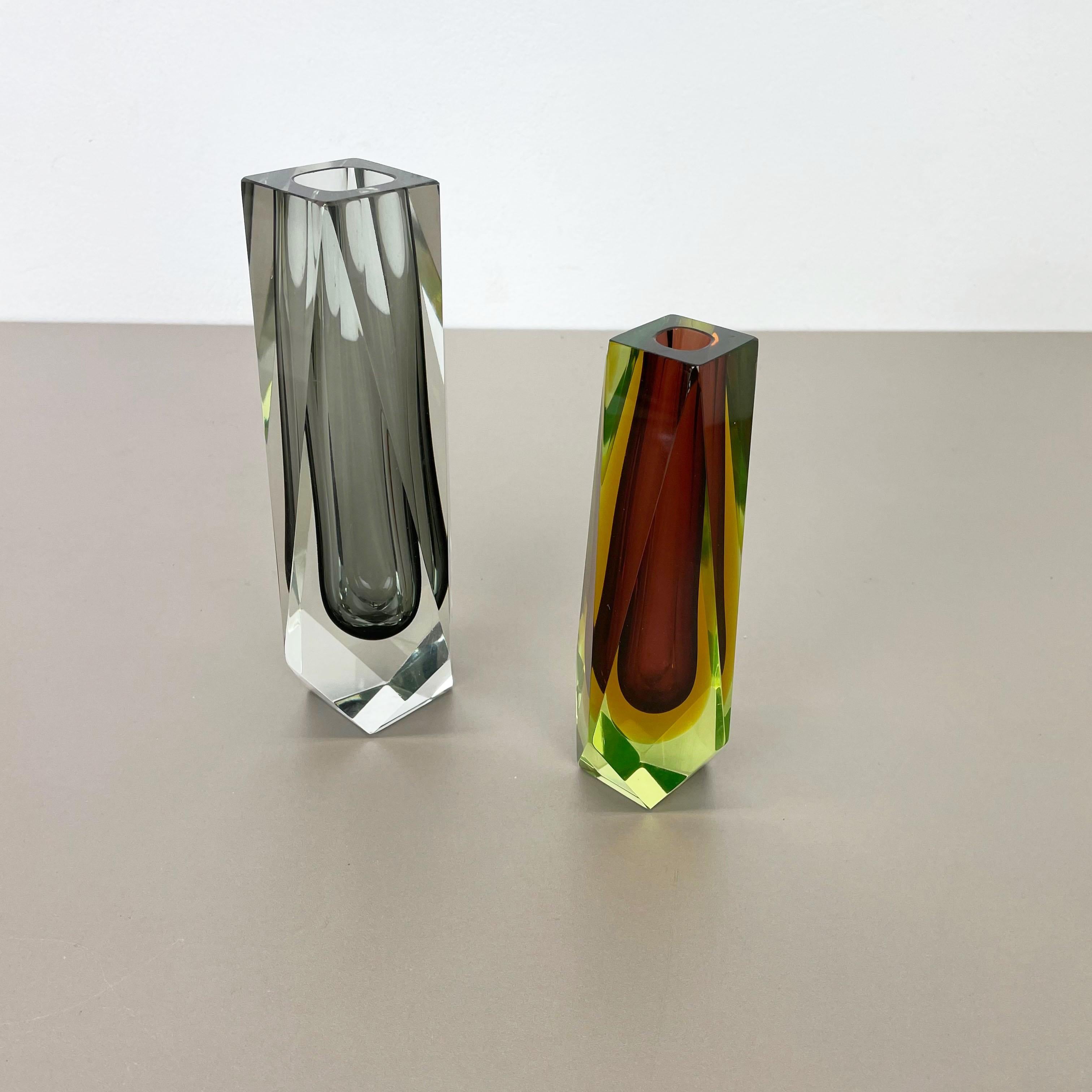 Italian Rare Set of 2 Faceted Murano Glass Sommerso Vases, Italy, 1970s For Sale