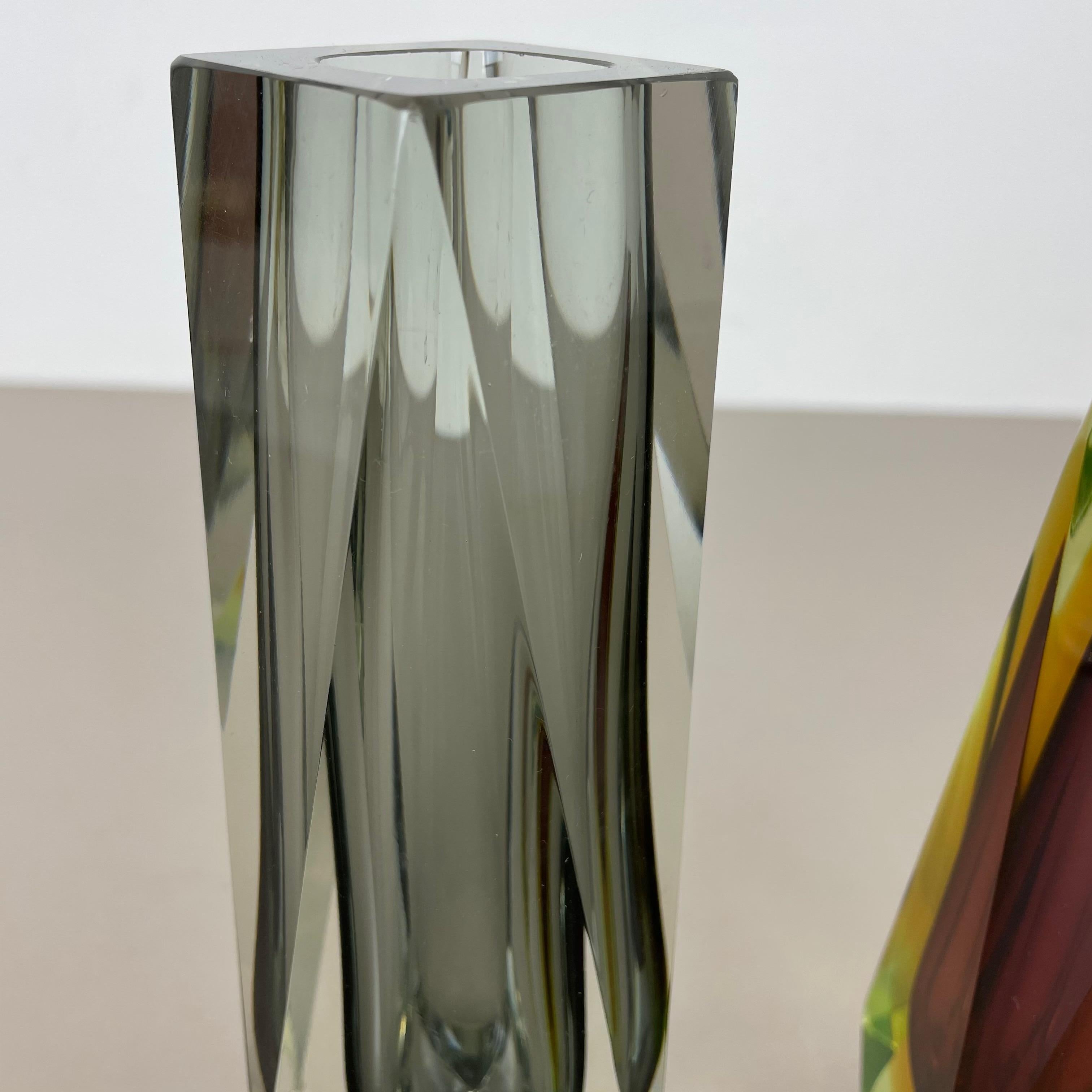 Rare ensemble de 2 vases Sommerso en verre de Murano à facettes, Italie, 1970 en vente 1
