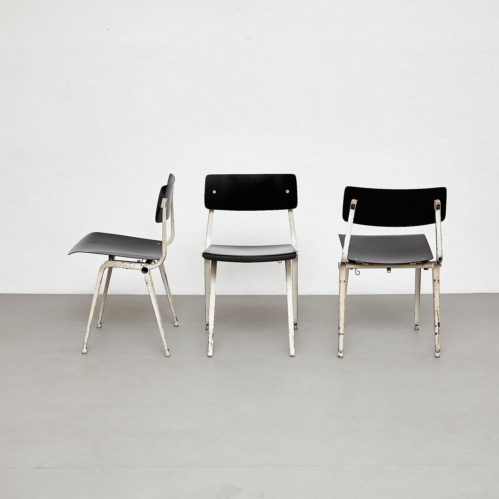 Mid-Century Modern Rare ensemble de 3 chaises de théâtre de Friso Kramer, 1959 en vente